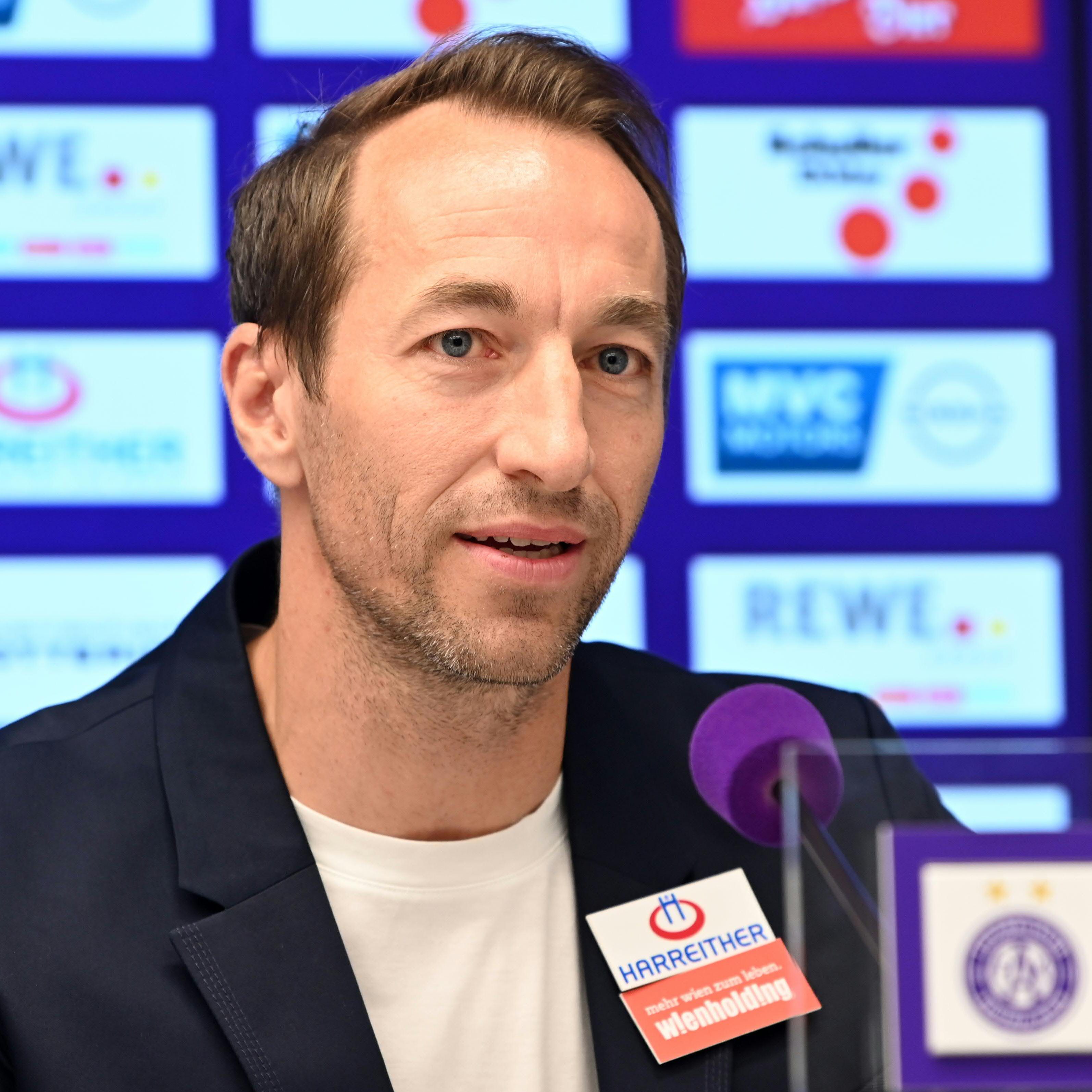 Der Sportdirektor der Wiener Austria, Manuel Ortlechner, hat sich zur Insignia-Gruppe geäußert.