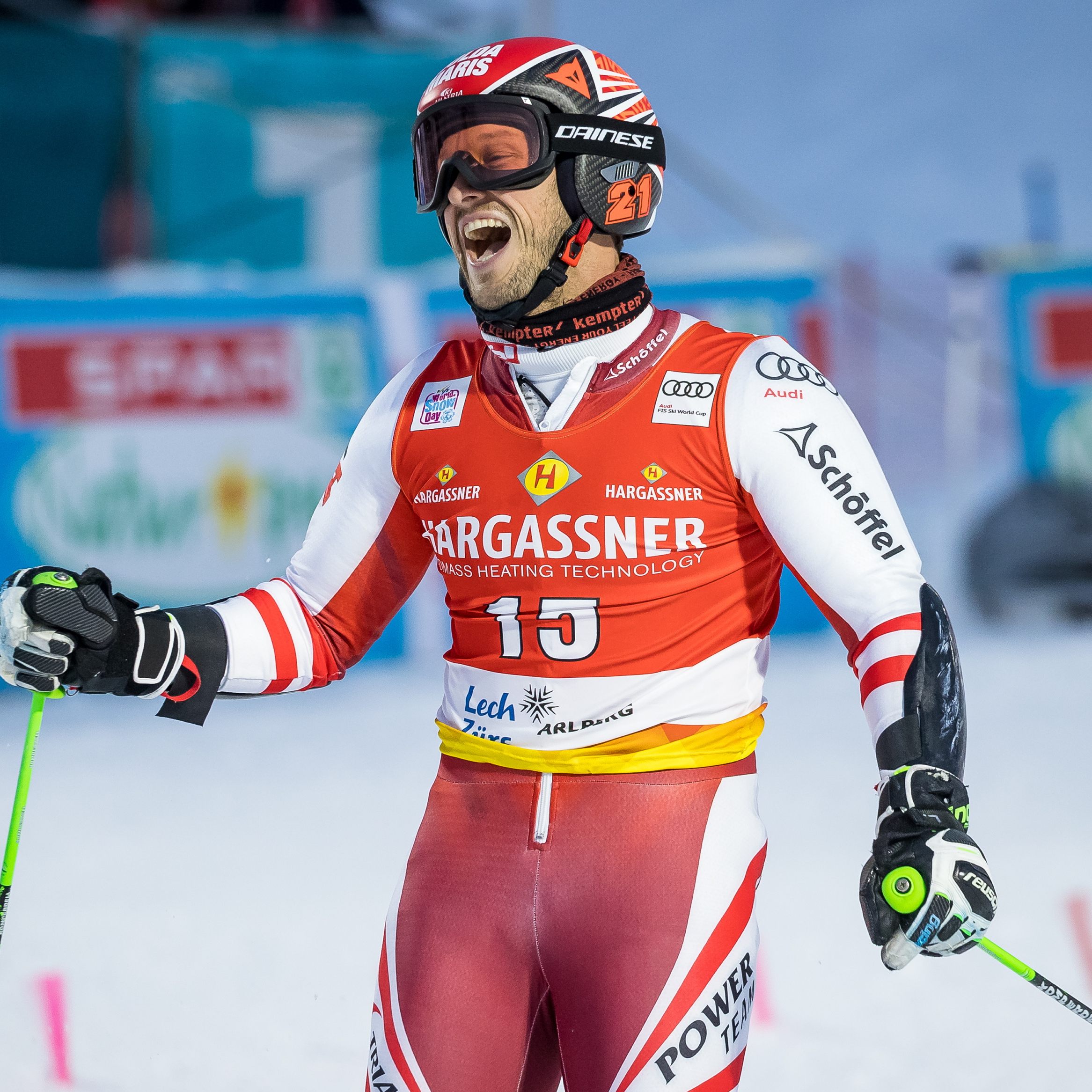 Christian Hirschbühl gewinnt Heimrennen in Zürs.