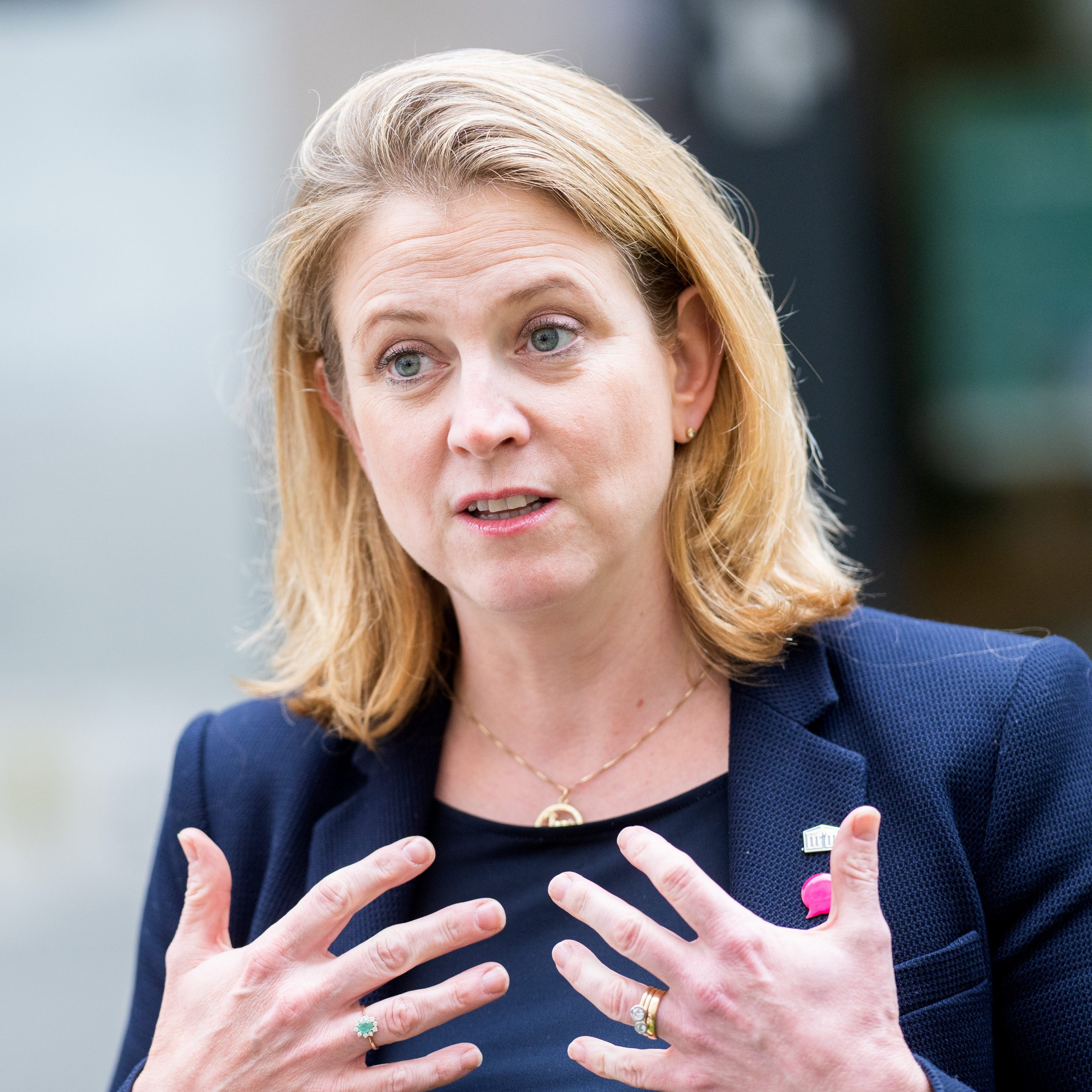 Die NEOS möchten Arbeitsmarktreformen sehen.