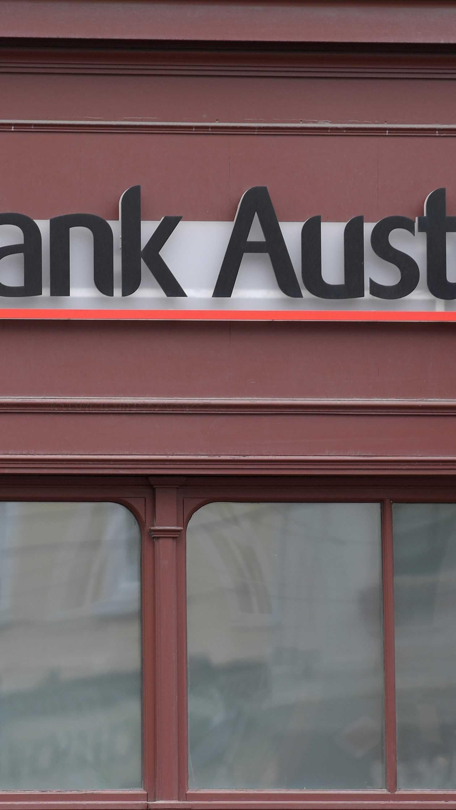 Ein UniCredit-Bank-Austria-Ökonom erwartet einen BIP-Anstieg um 4,9 Prozent - bezogen auf das Gesamtjahr 2021..