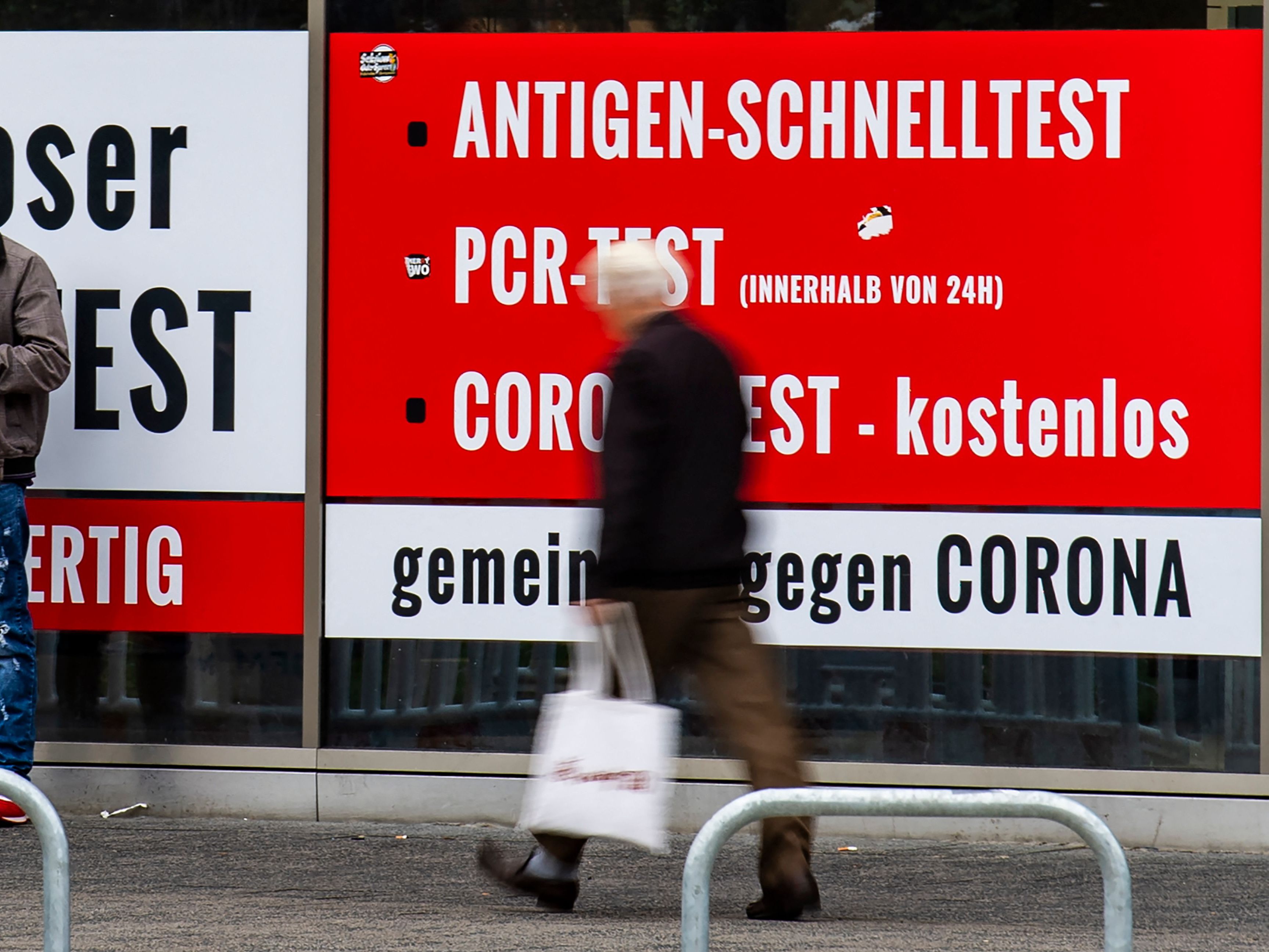 Aktuelle Zahlen zum Coronavirus am Sonntag. Aktuelle Zahlen zum Coronavirus am Sonntag.