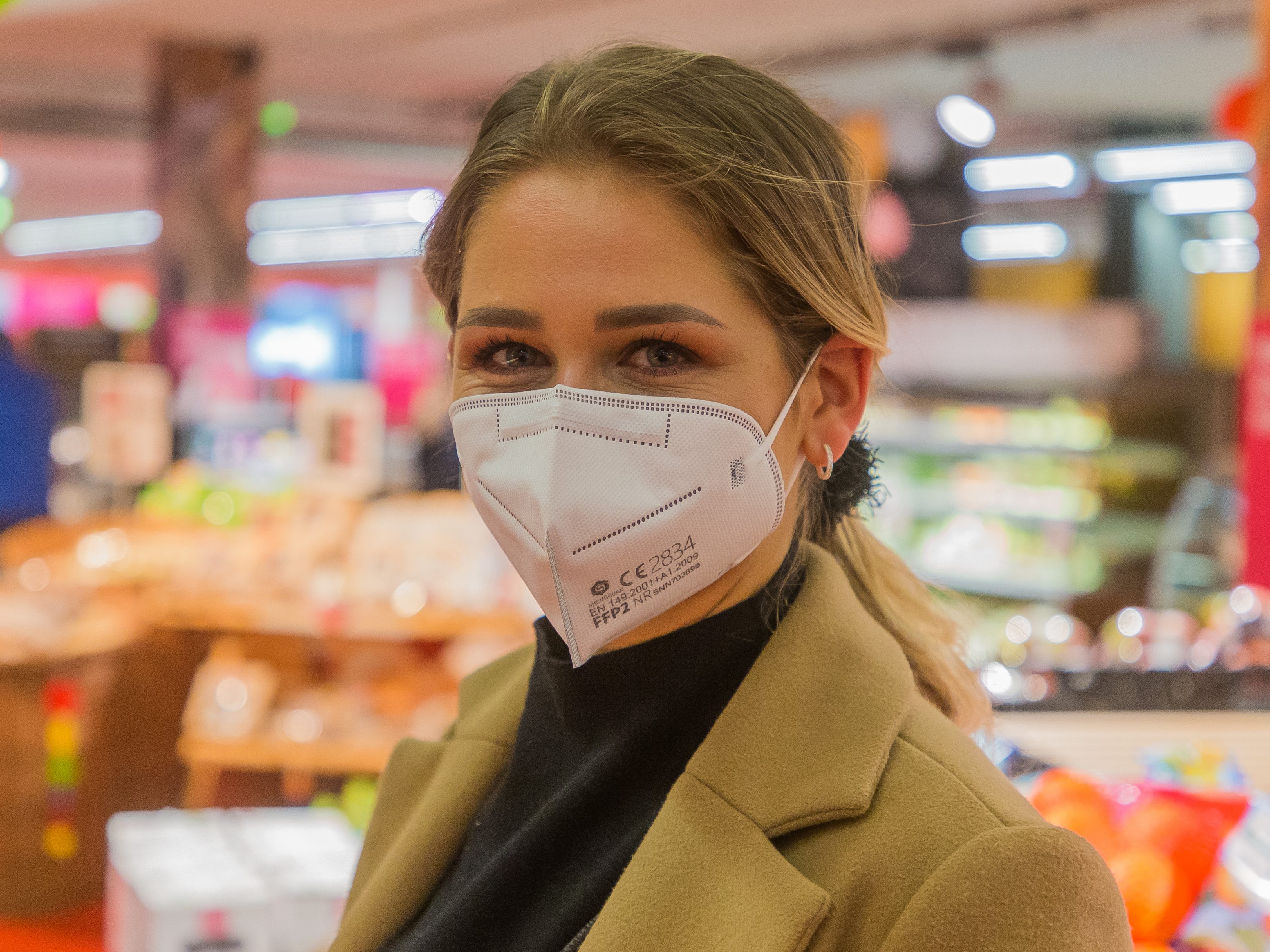 Ab Freitag FFP2-Maskenpflicht in Innenräumen. Ab Freitag FFP2-Maskenpflicht in Innenräumen.