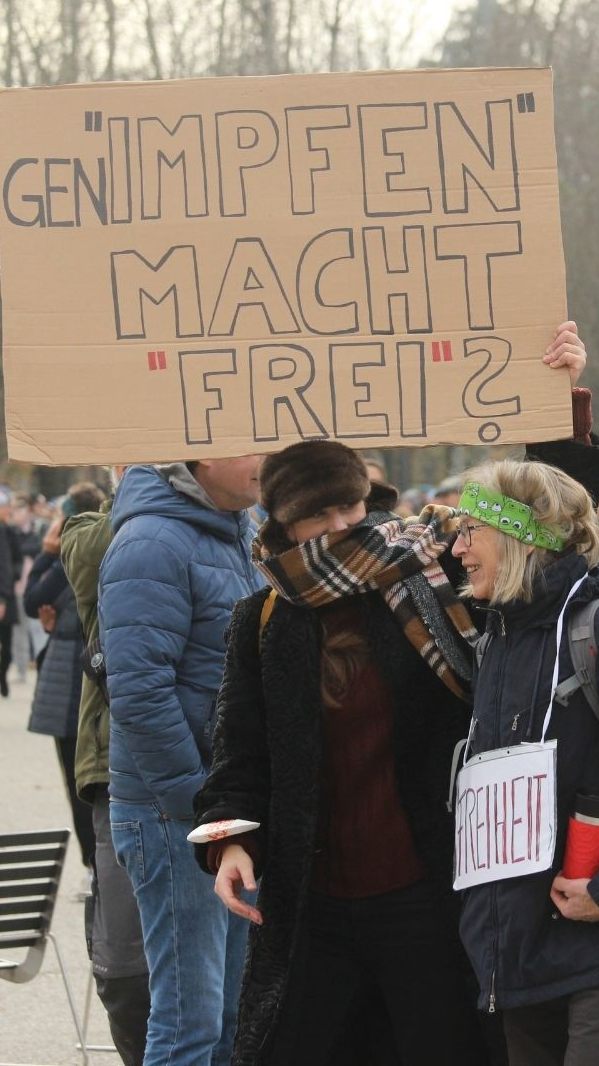 Am letzten Tag vor dem Lockdown wurde die Zeit in Bregenz sehr unterschiedlich genutzt.