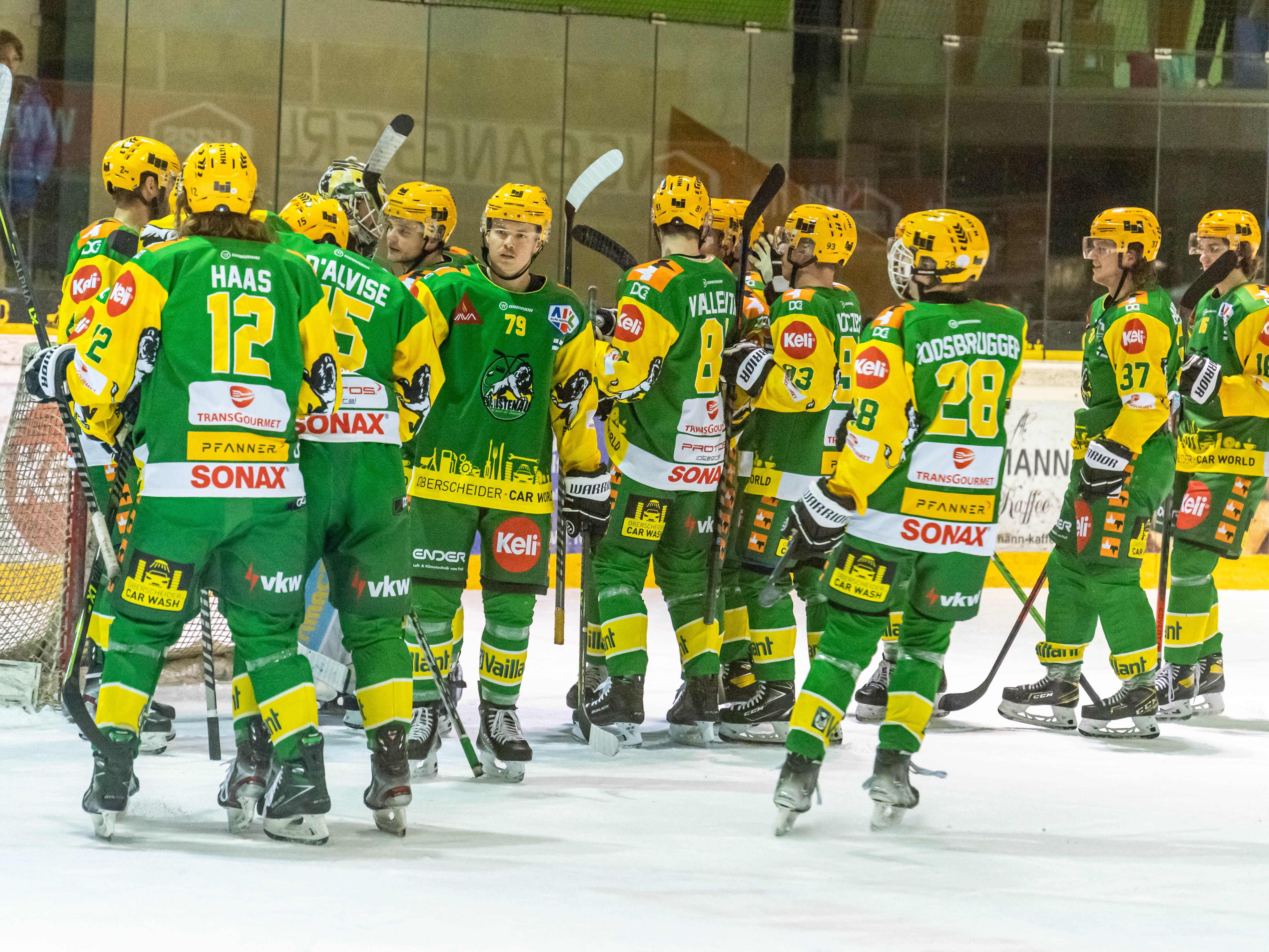 Jubel beim EHC Lustenau nach dem 7:1 Kantersieg gegen Wien