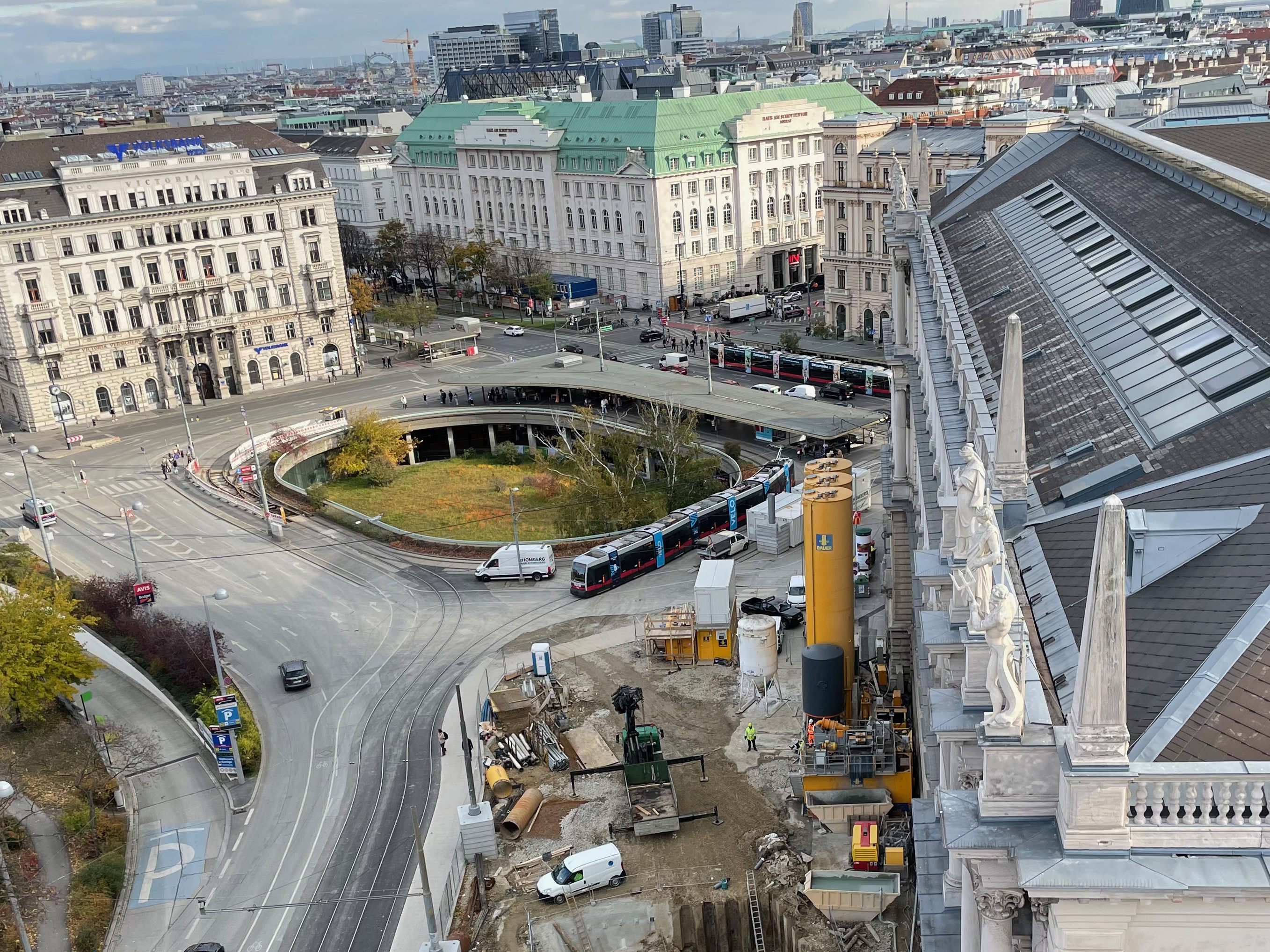 Die Arbeiten bei der U2 Station Schottentor sind im vollem Gange.