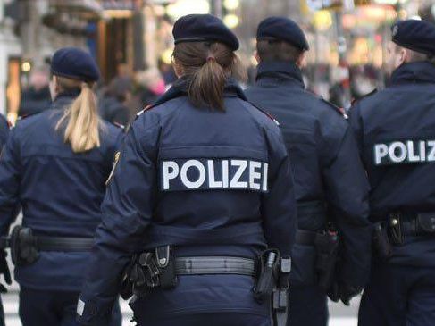 Ein betrunkener Mann attackierte in Wien 15 Polizisten Ein betrunkener Mann attackierte in Wien 15 Polizisten