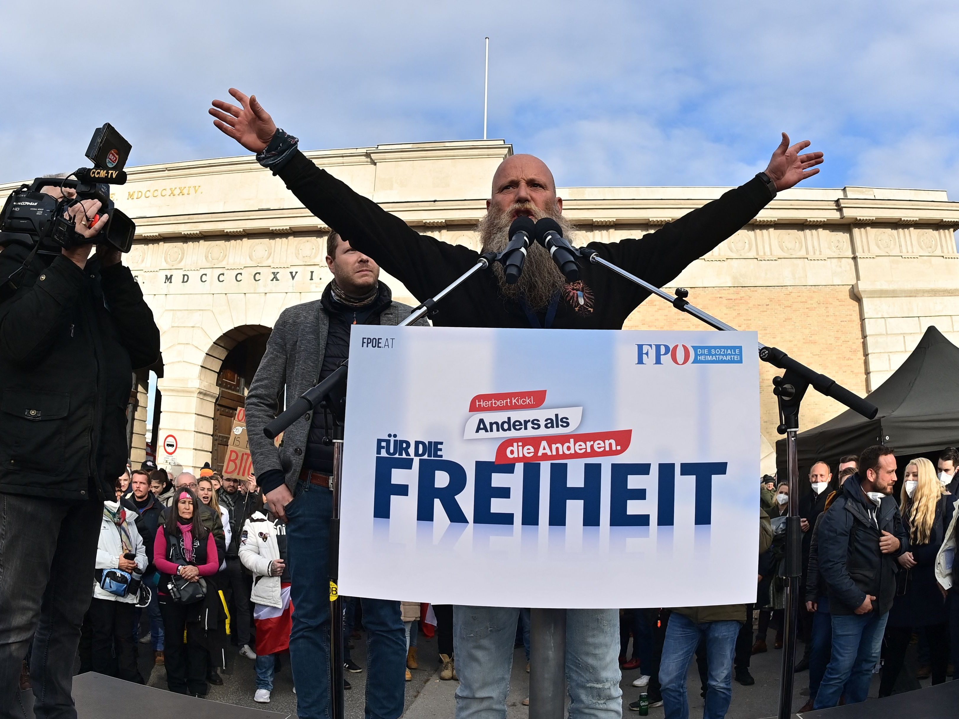 Rund ein Viertel der FPÖ-Wähler sind gegen die Corona-Impfung. Rund ein Viertel der FPÖ-Wähler sind gegen die Corona-Impfung.