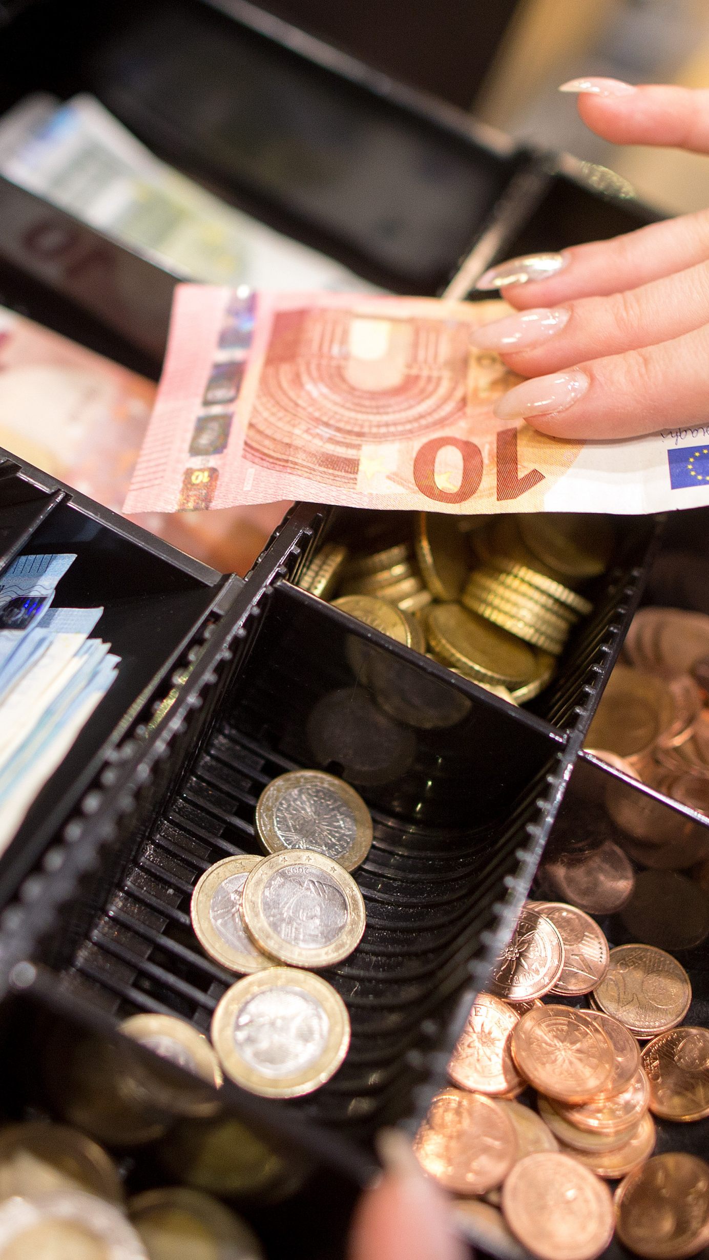 Der Lohn im Handel steigt um 2,55 Prozent.