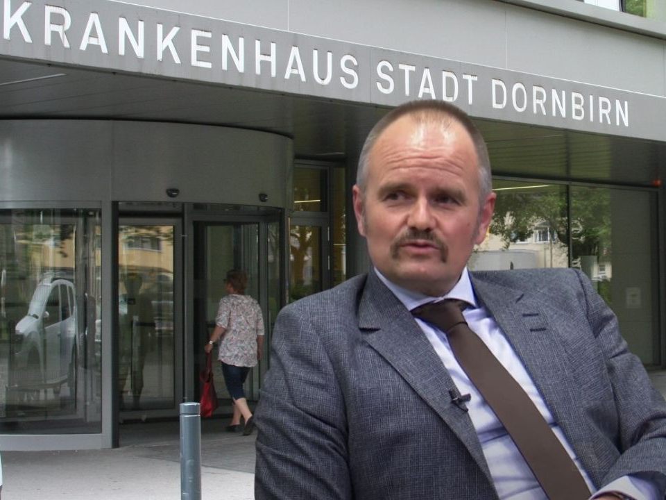 OA Dr. Christoph Gaedt. OA Dr. Christoph Gaedt.