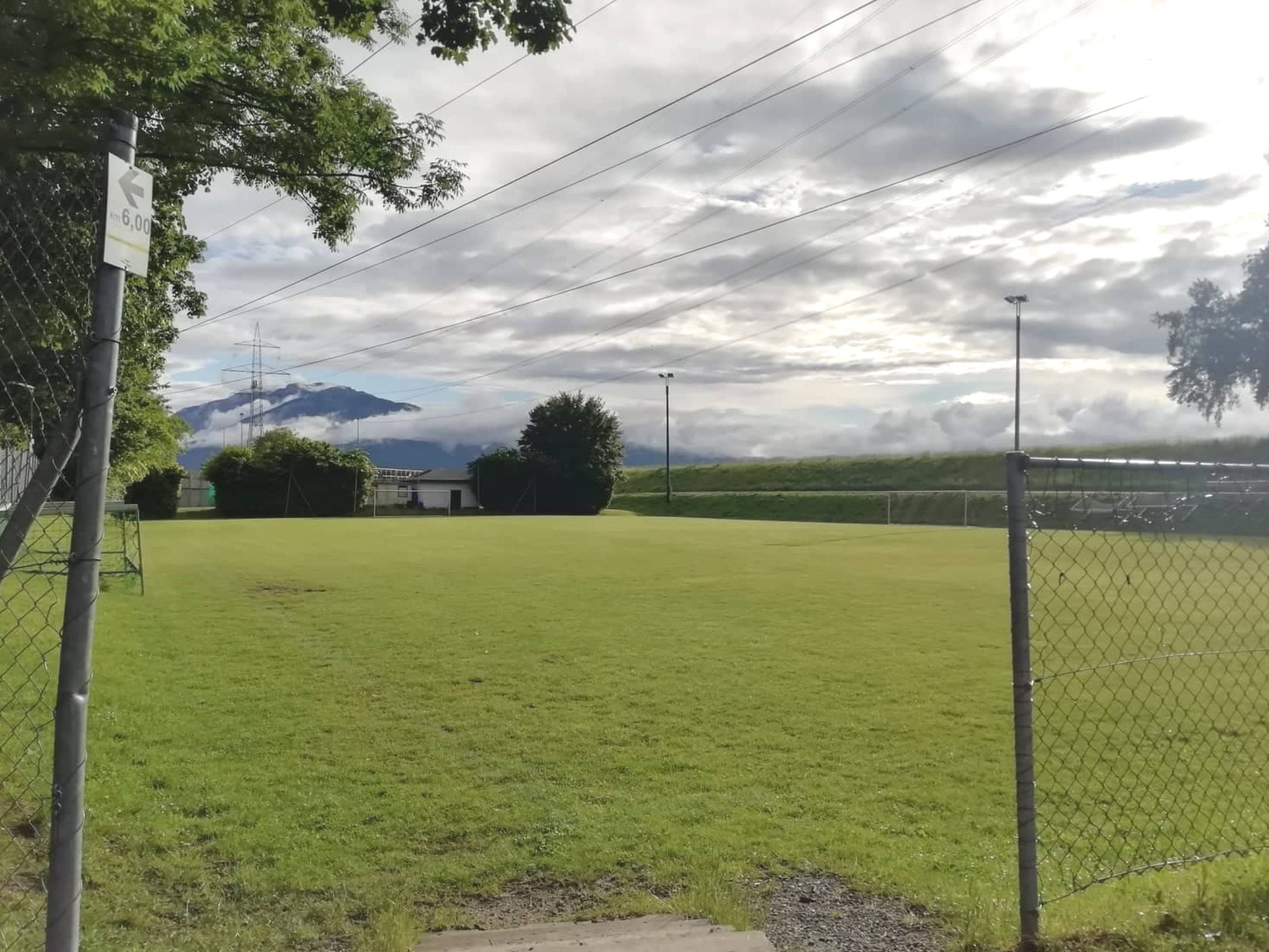 Die bestehende Flutlichtanlage auf dem FC Mäder Trainingsplatz wurde erneuert und auch das Hauptspielfeld wurde mit einer neuen Flutlichtanlage versehen Die bestehende Flutlichtanlage auf dem FC Mäder Trainingsplatz wurde erneuert und auch das Hauptspielfeld wurde mit einer neuen Flutlichtanlage versehen