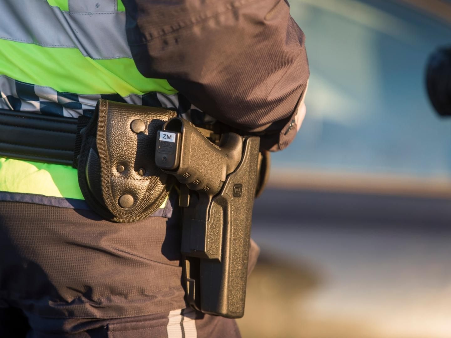 Am Freitag wurde der Polizei gemeldet, dass sich ein Mann mit einer Waffe im Bereich Kornmarktplatz aufhalten würde.