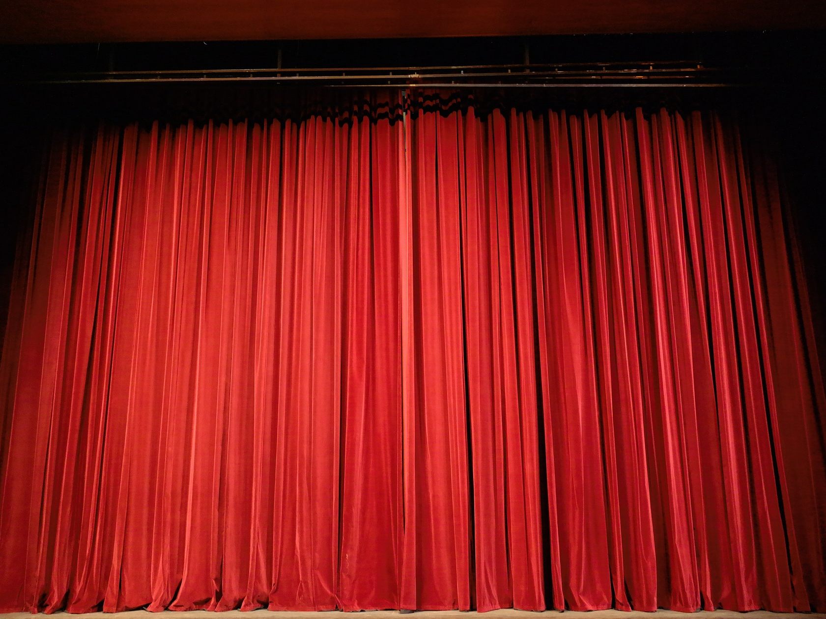 Wie geht es mit den Theatern weiter? Wie geht es mit den Theatern weiter?