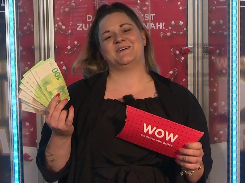 Janine aus Lustenau versuchte ihr Glück in der Glücksdusche. Janine aus Lustenau versuchte ihr Glück in der Glücksdusche.