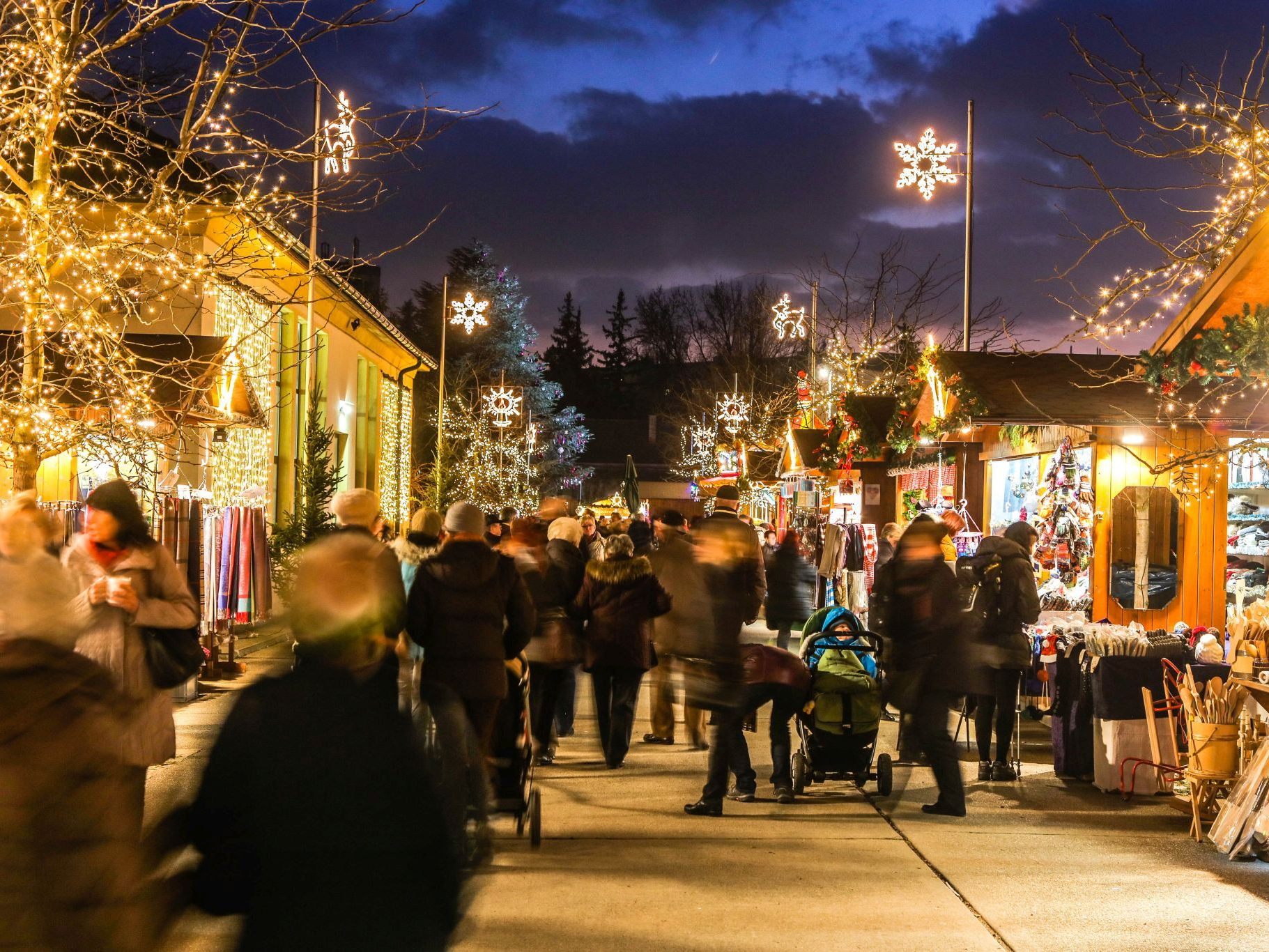 Der Adventmarkt in den Blumengärten Hirschstetten sperrt wieder auf.