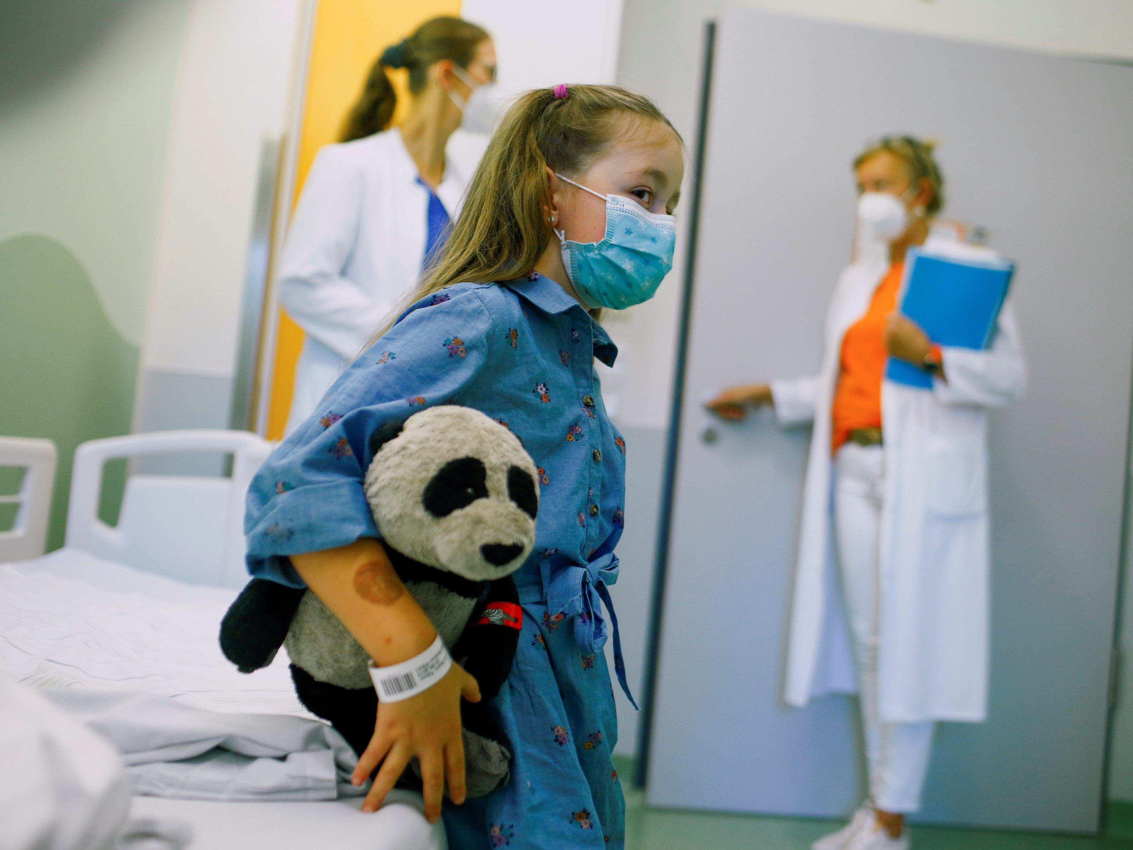 Immer mehr Kinder unter fünf Jahren müssen in Südafrika aufgrund einer Omikron-Infektion ins Spital. Immer mehr Kinder unter fünf Jahren müssen in Südafrika aufgrund einer Omikron-Infektion ins Spital.