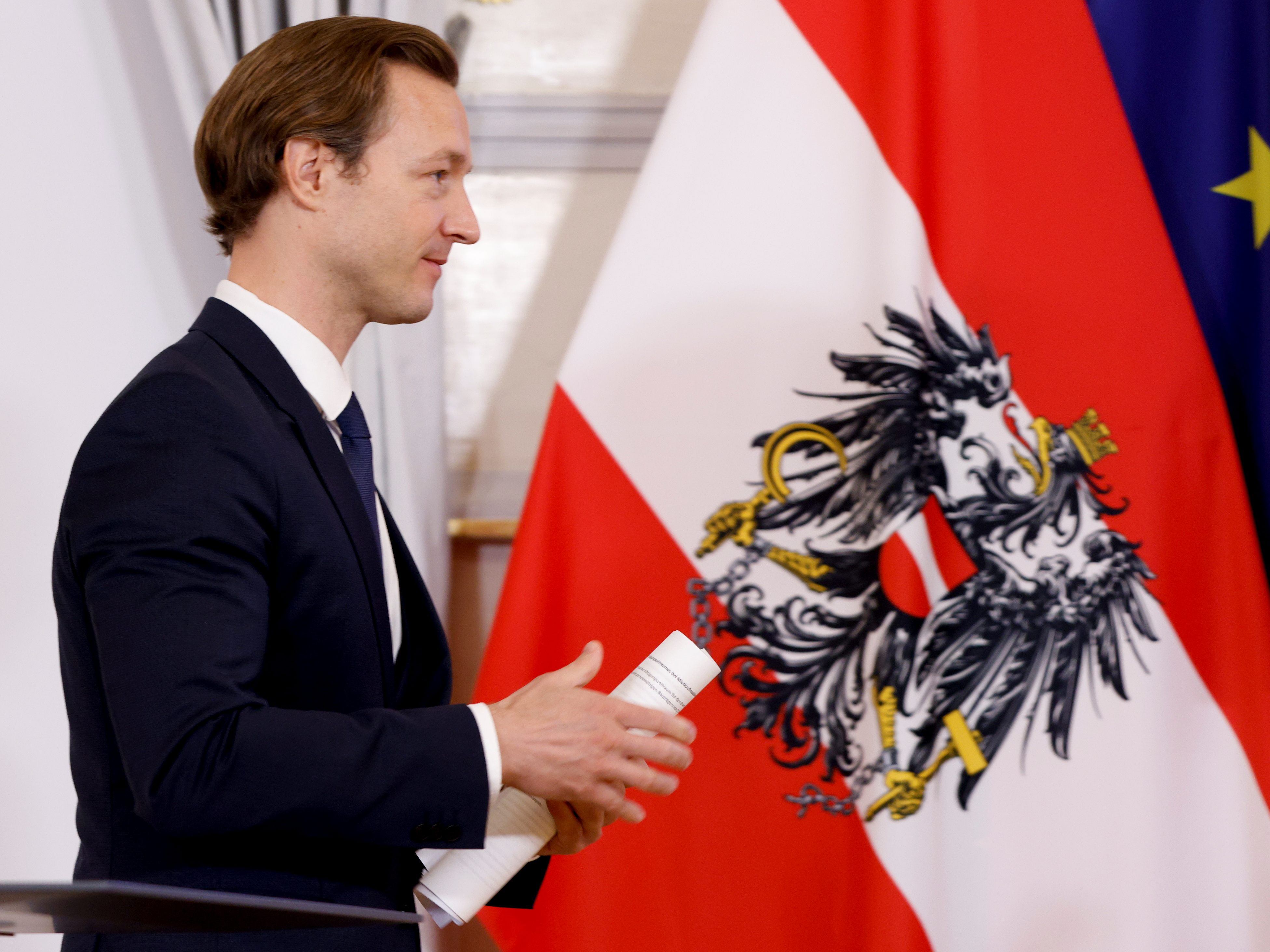 Auch Finanzminister Gernol Blümel gab seinen Rücktritt bekannt. Auch Finanzminister Gernol Blümel gab seinen Rücktritt bekannt.