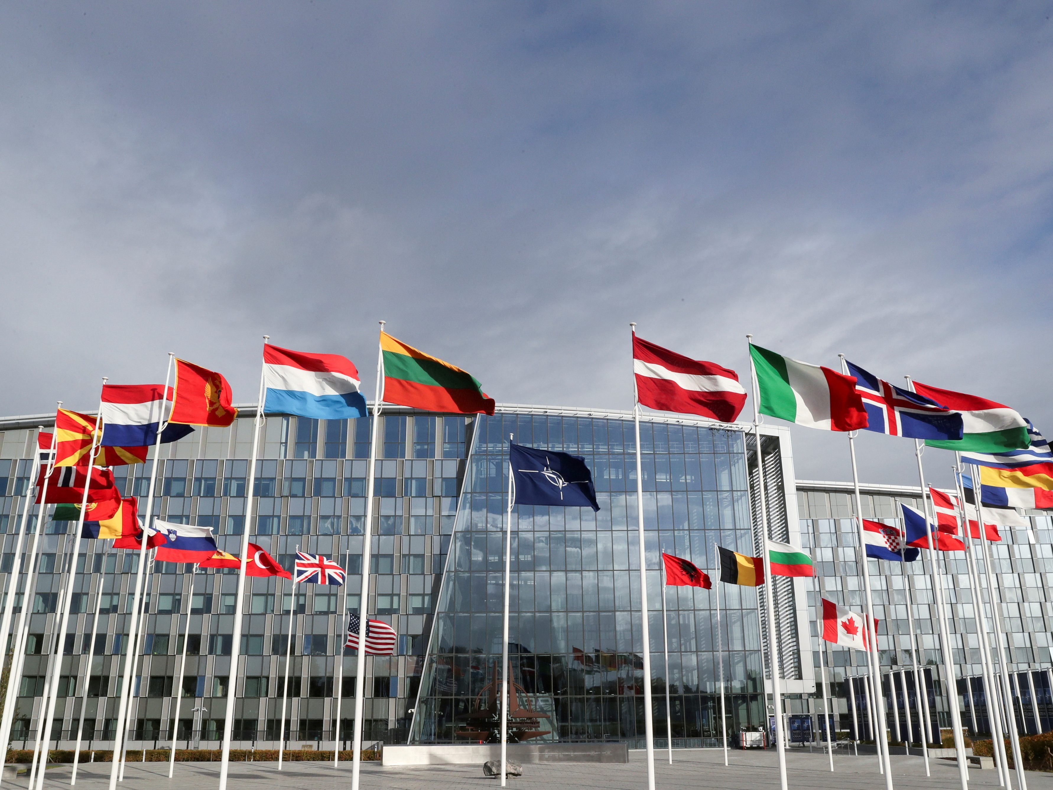Haus von EU-Abgeordnetem und Impf-Befürworter angegriffen.