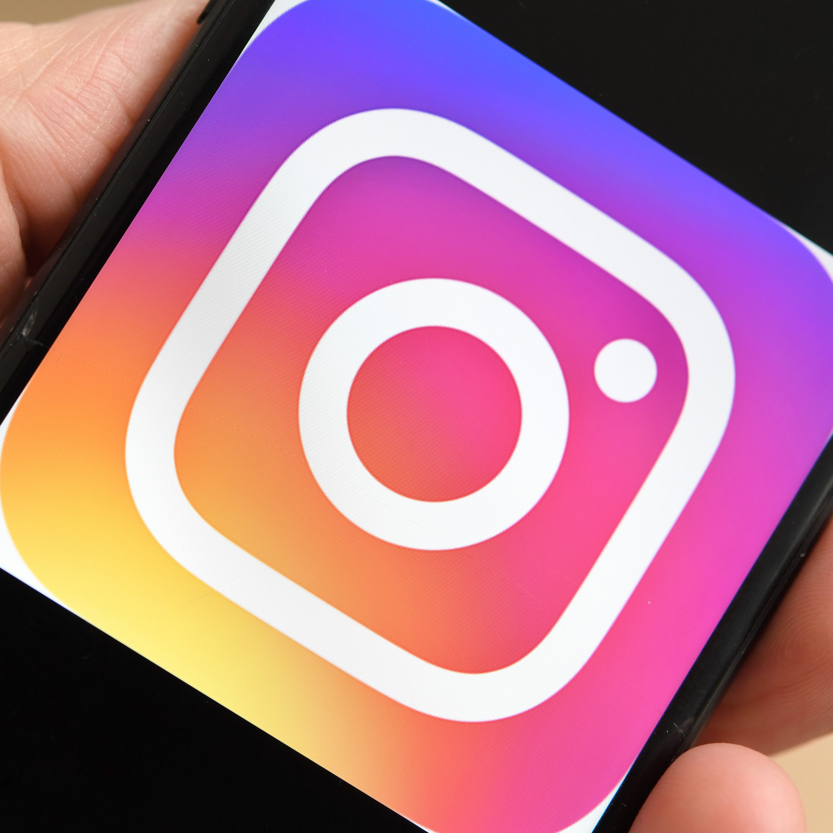 "Alle Jahre wieder" darf sich über den 1. Platz im Raking der populärsten deutschsprachigen Weihnachtslieder auf Instagram freuen.