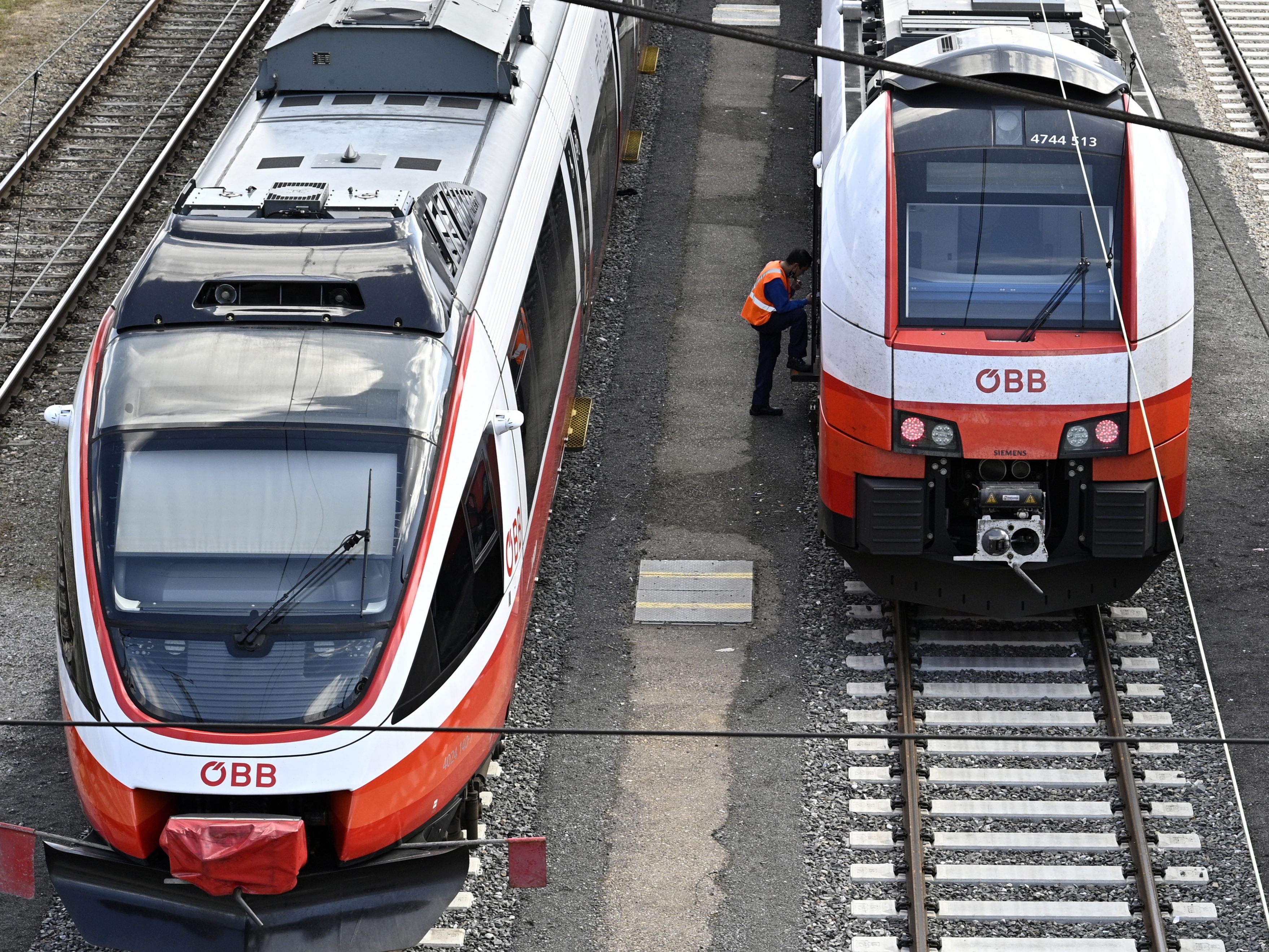 Aufruf betrifft Fahrt von Innsbruck nach Wien und retour am vergangenen Dienstag. Aufruf betrifft Fahrt von Innsbruck nach Wien und retour am vergangenen Dienstag.