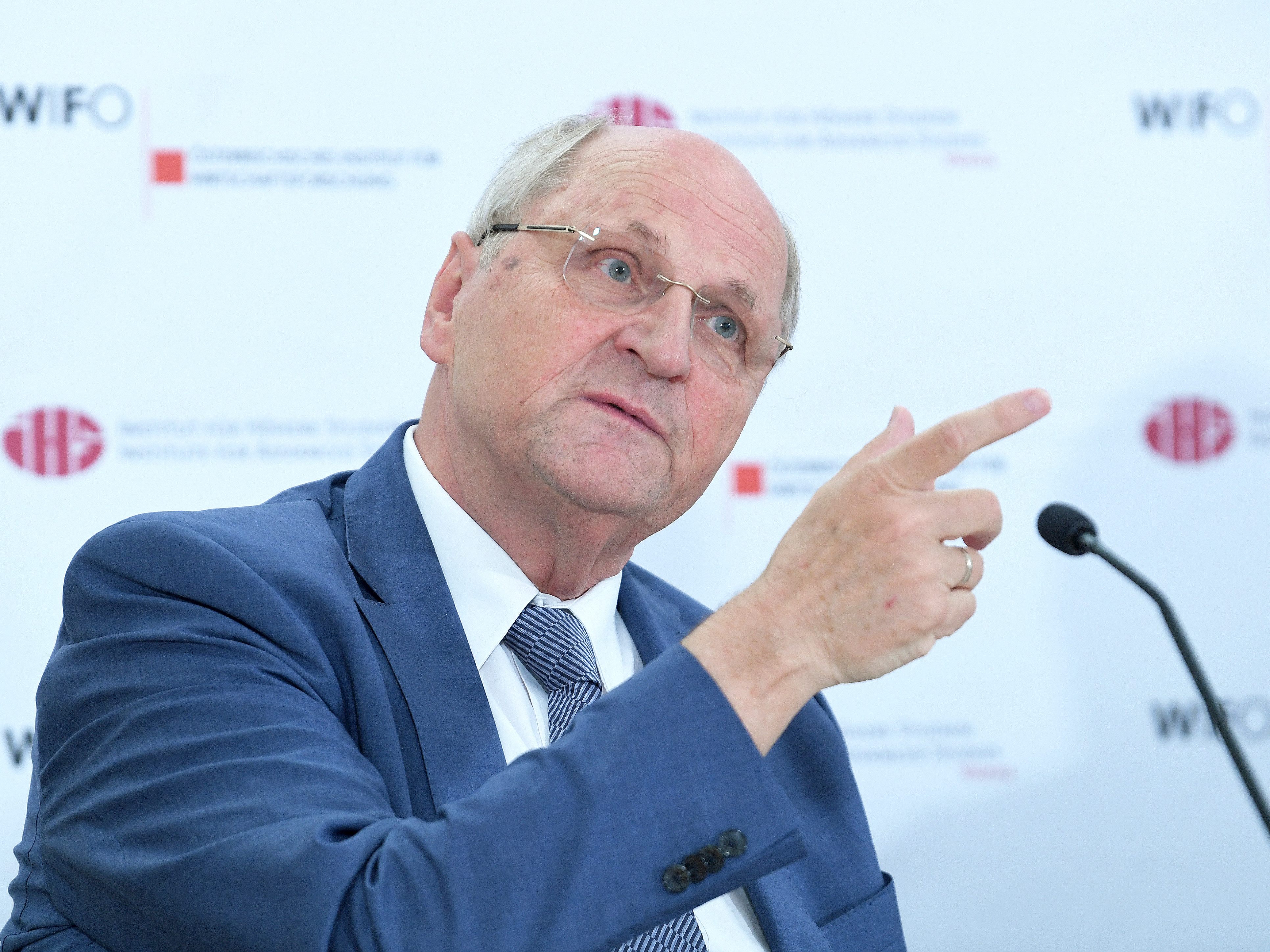 Christoph Badelt forderte einen "Primat der Gesundheitspolitik". Christoph Badelt forderte einen "Primat der Gesundheitspolitik".