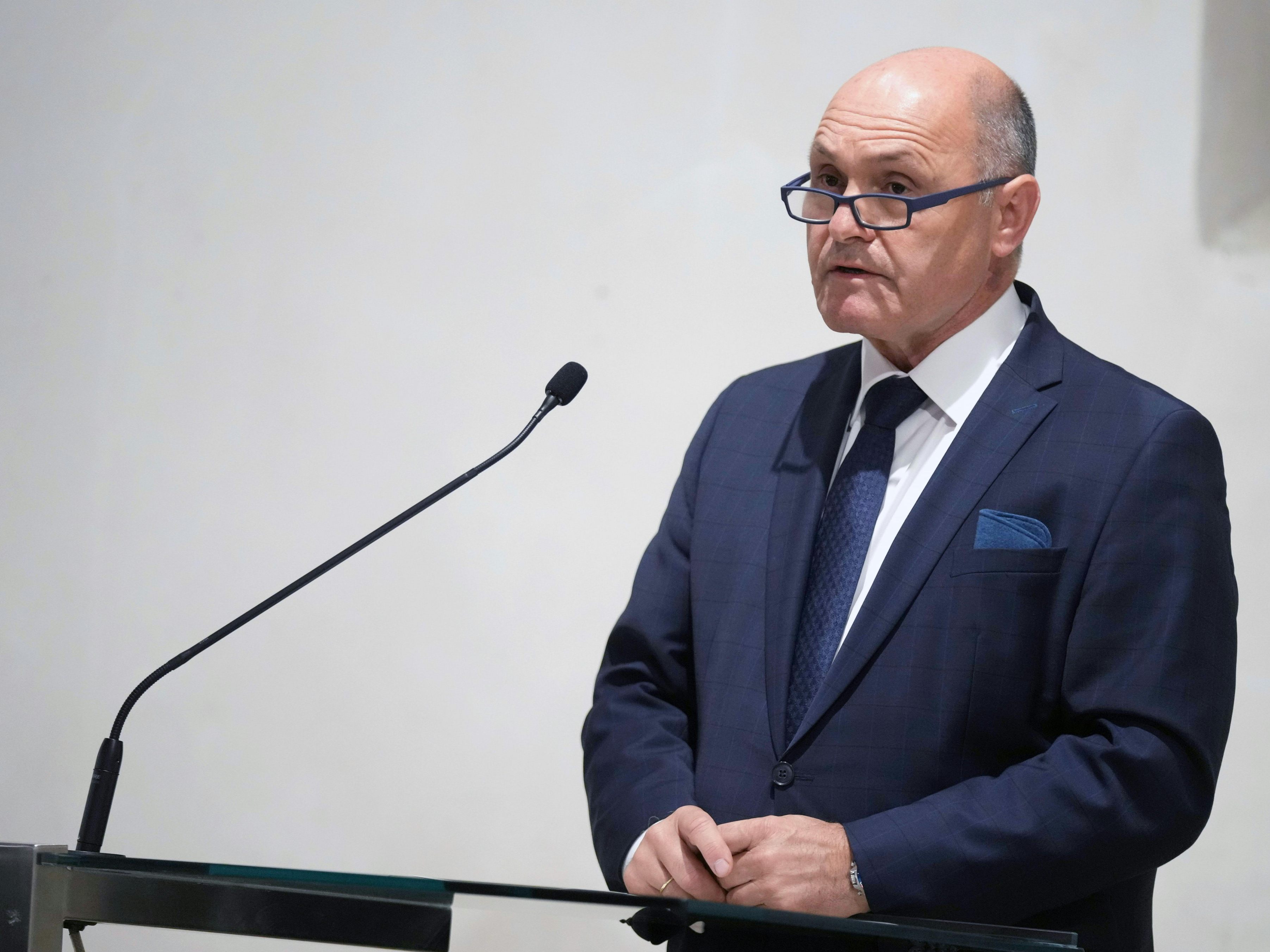 Nationalratspräsident Wolfgang Sobotka (ÖVP) kritisiert FPÖ-Chef Herbert Kickl für die Verwendung antisemitischer Codes. Nationalratspräsident Wolfgang Sobotka (ÖVP) kritisiert FPÖ-Chef Herbert Kickl für die Verwendung antisemitischer Codes.
