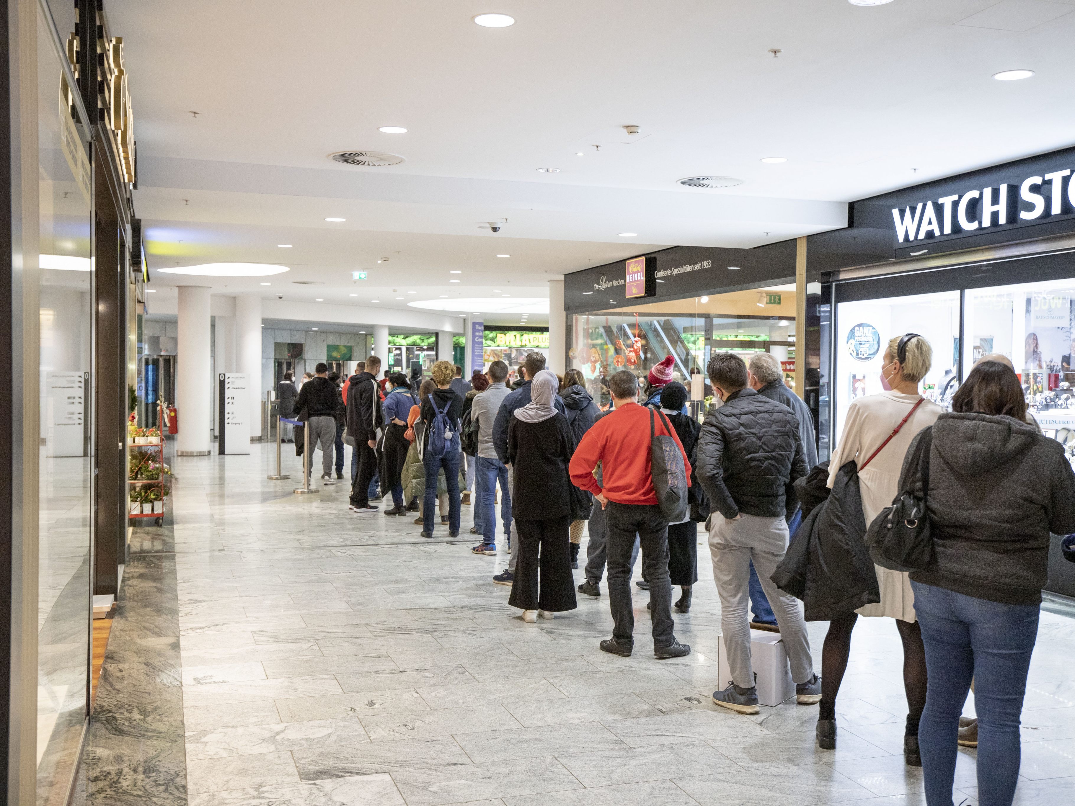 Corona: November bisher zweitstärkster Impfmonat. Corona: November bisher zweitstärkster Impfmonat.