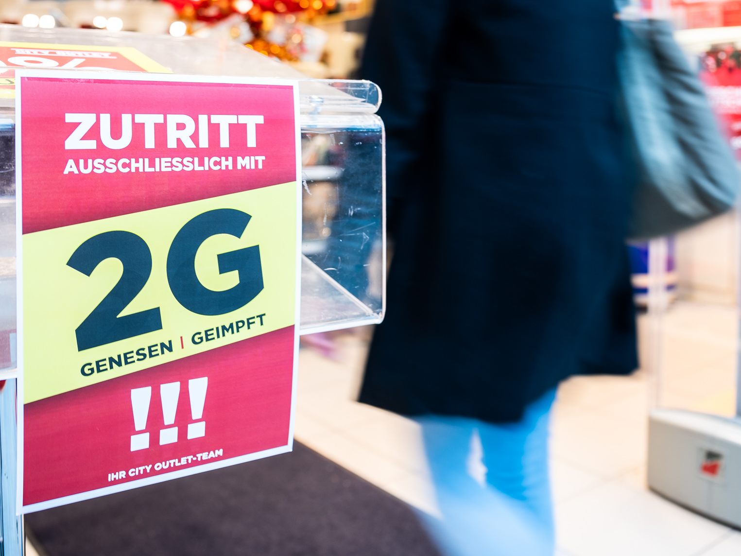 Vor Weihnachten verhängten die ersten EU-Länder bereits strengere Corona-Regeln.