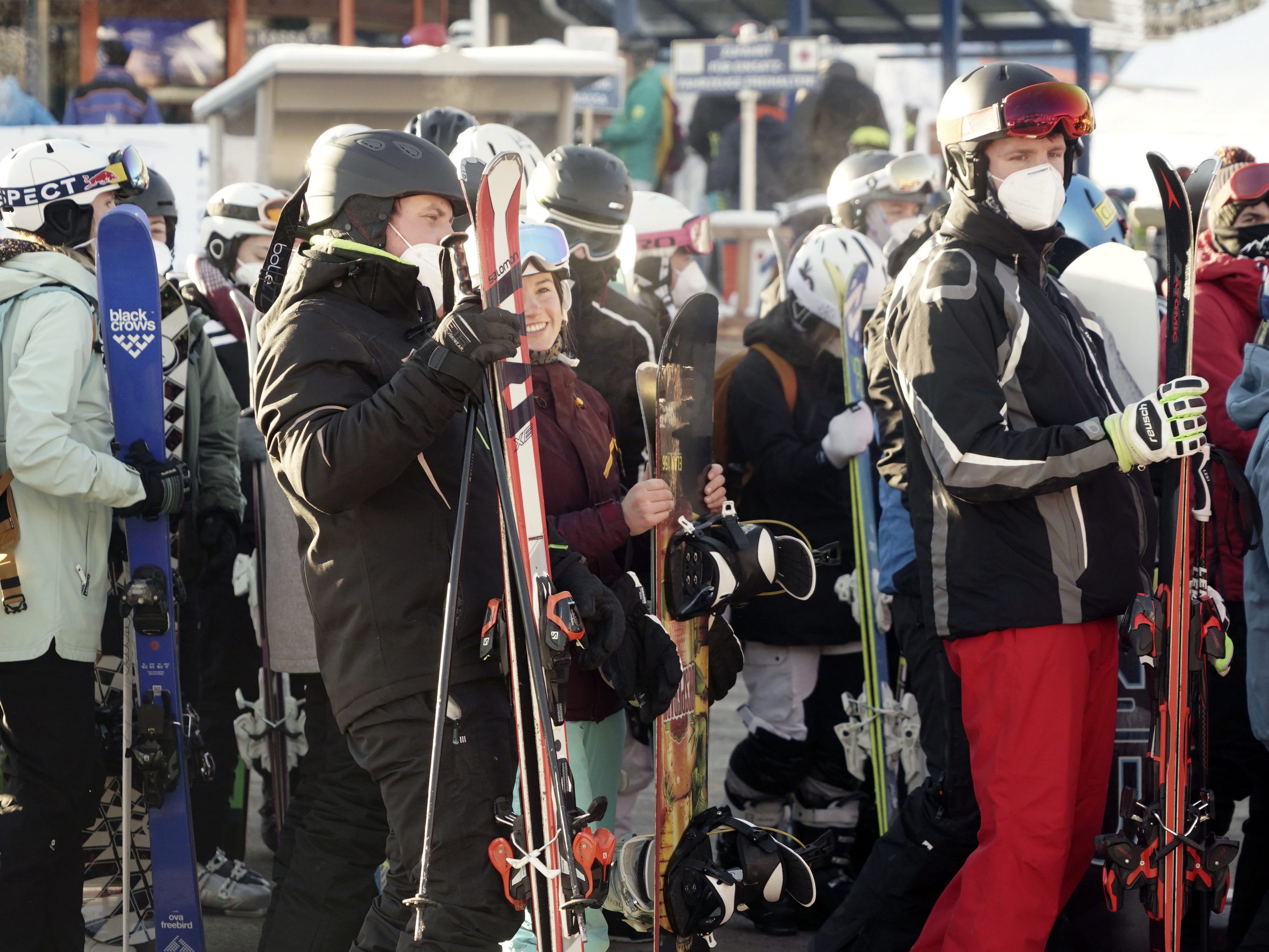 Vorsicht beim Skifahren, um Spitäler zu entlasten.