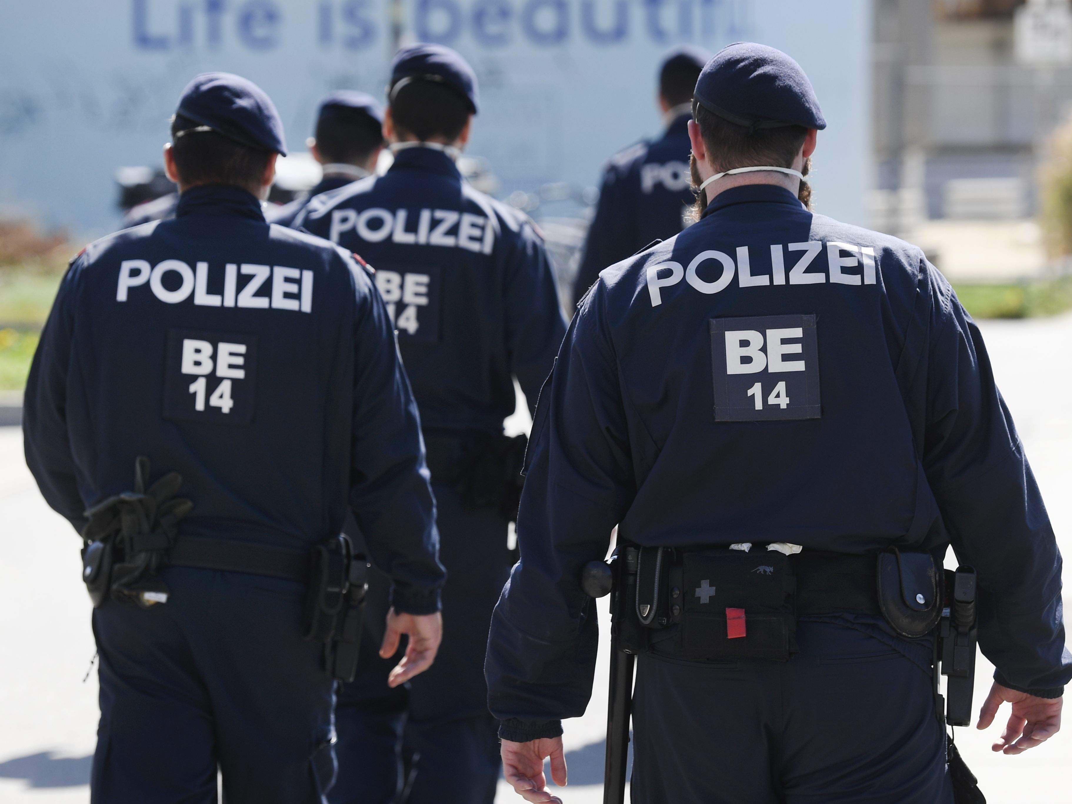 Die Polizei schnappte eine mutmaßliche Dealerin am Wiener Hauptbahnhof. Die Polizei schnappte eine mutmaßliche Dealerin am Wiener Hauptbahnhof.
