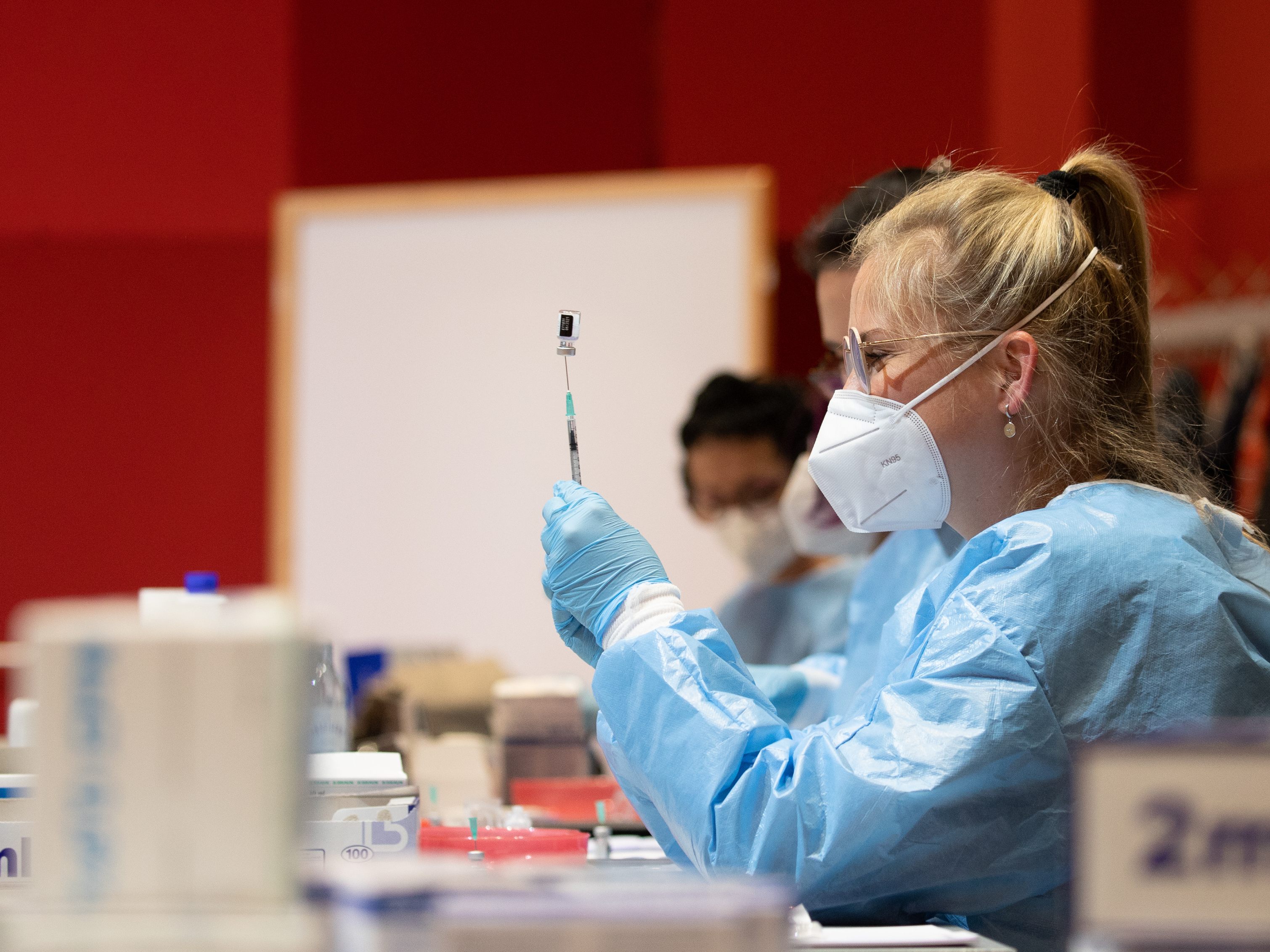 Die Covid-19-Impfung ist teilweise ein unüberwindbares Hindernis für eine SARS-CoV-2-Infektion.