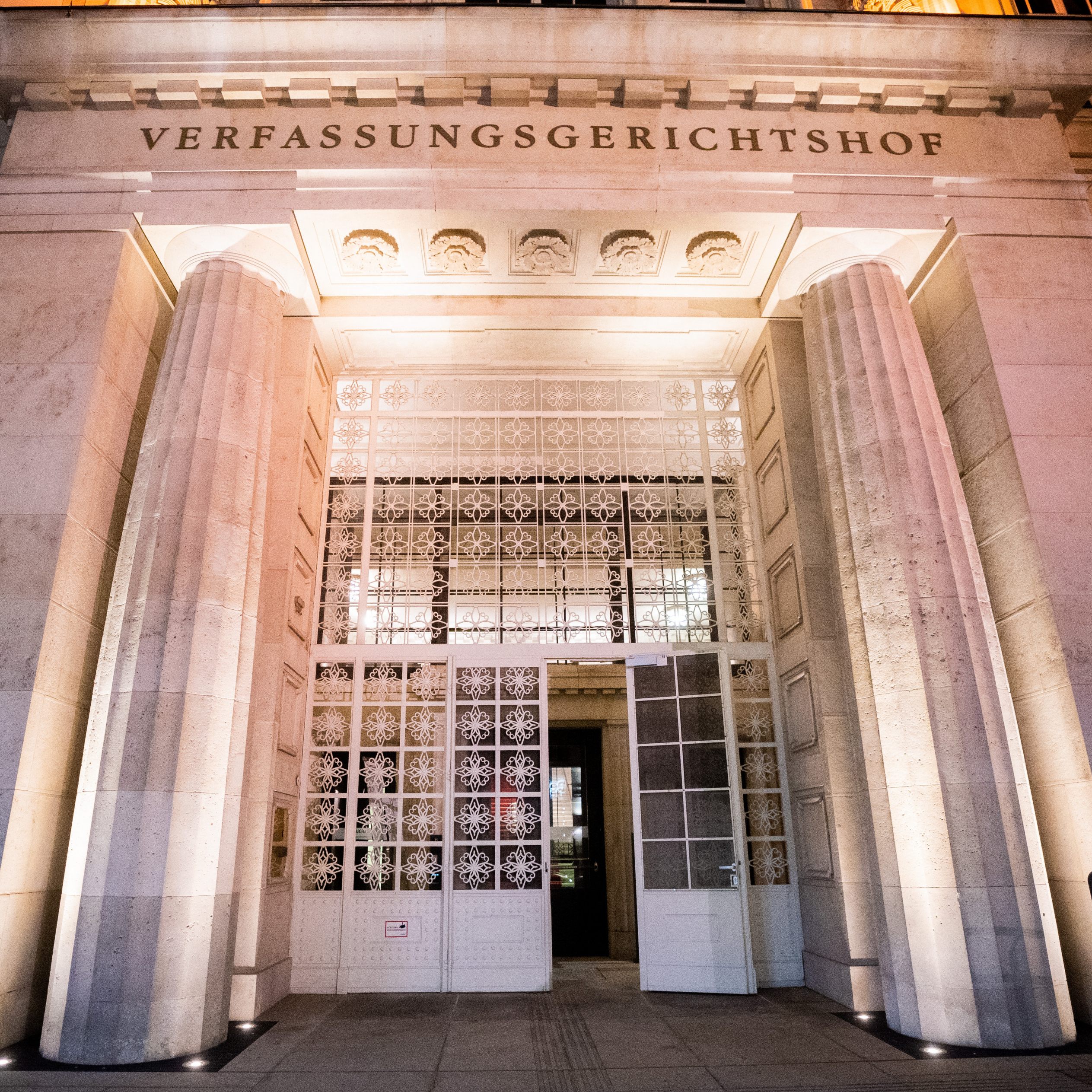 62 Betriebe ziehen vor den Verfassungsgerichtshof.