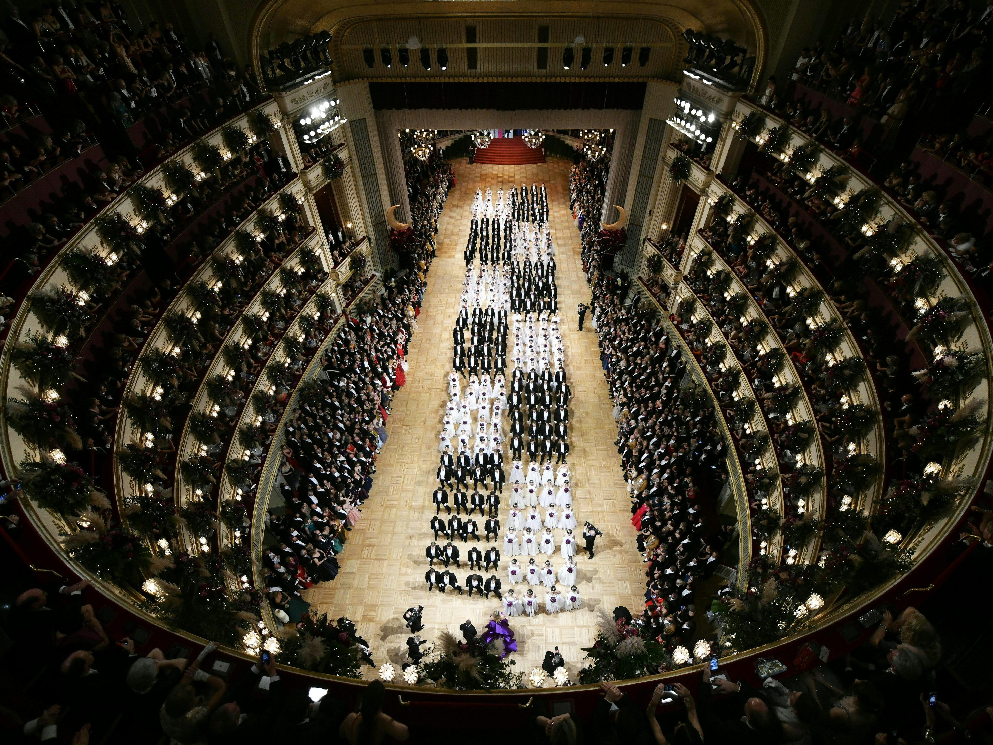 Auch 2022 wird der Wiener Opernball nicht stattfinden. Auch 2022 wird der Wiener Opernball nicht stattfinden.
