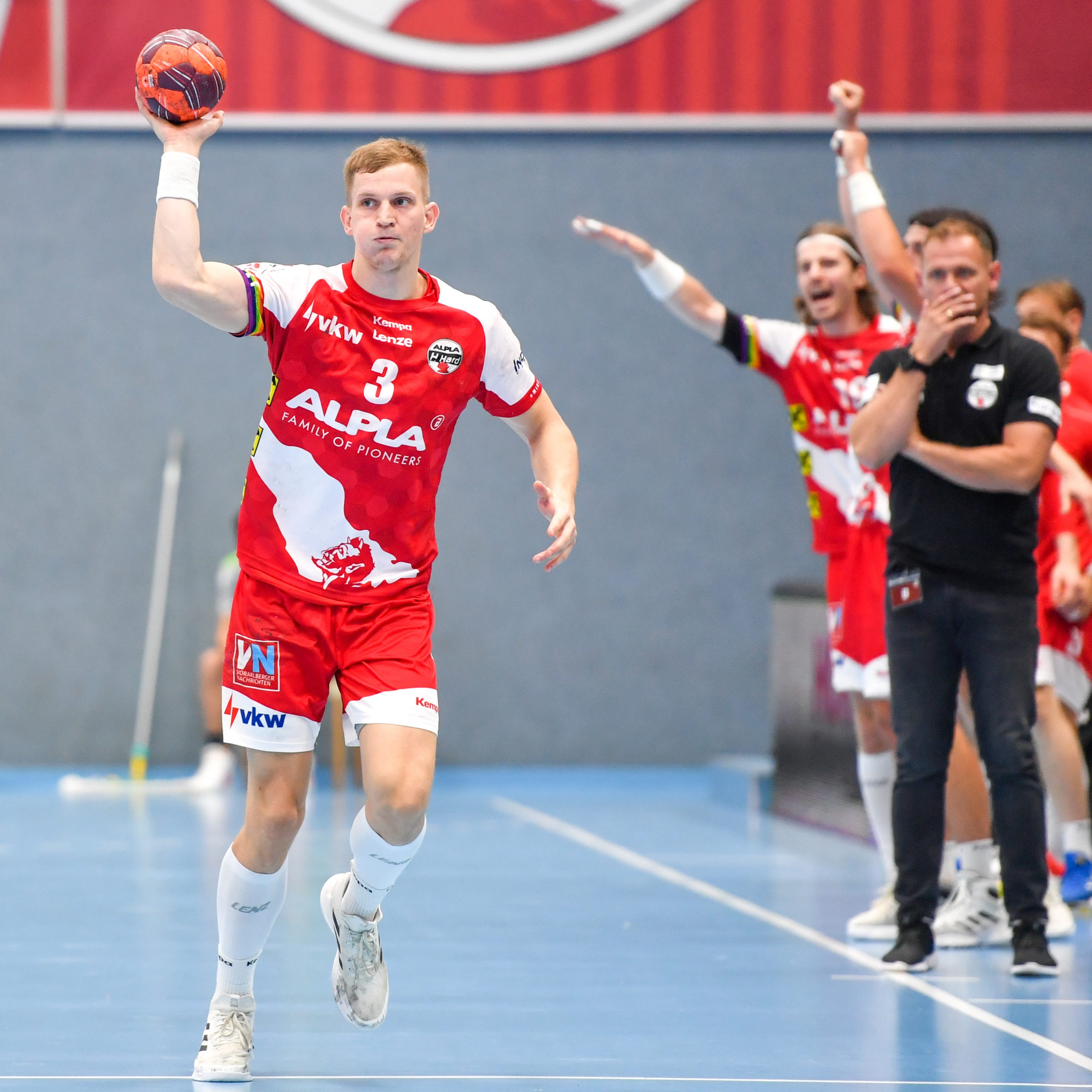 Die Harder mussten lange kämpfen, um den Pflichtsieg einzufahren.