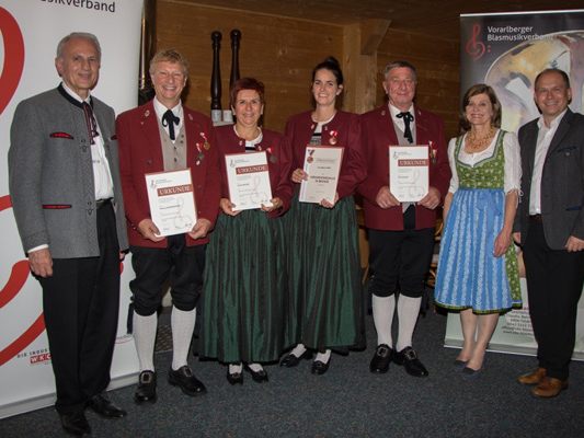 v.r.n.l.: Bgm. Mag. Peter Neier, Dr. Barbara Schöbi-Fink, Josef Galehr, Lisa Maria Frei, Nicola Walser, Thomas Scheibenstock, Landesobmann des Vorarlberger Blasmusikverbandes Wolfram Baldauf v.r.n.l.: Bgm. Mag. Peter Neier, Dr. Barbara Schöbi-Fink, Josef Galehr, Lisa Maria Frei, Nicola Walser, Thomas Scheibenstock, Landesobmann des Vorarlberger Blasmusikverbandes Wolfram Baldauf