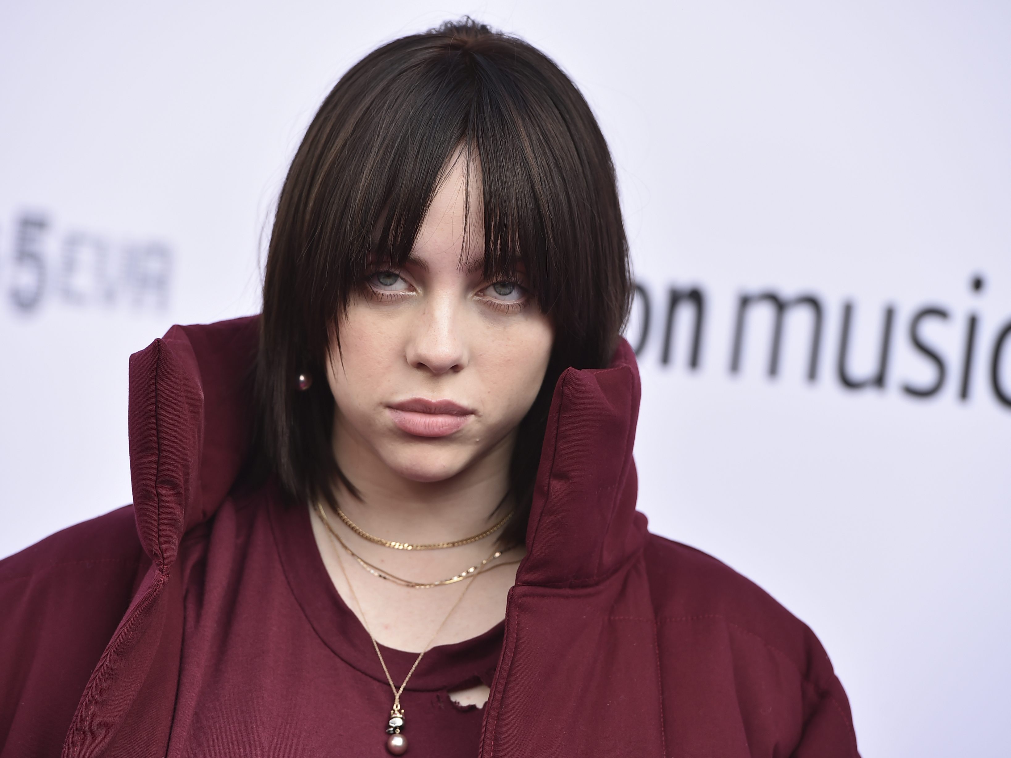 Billie Eilish wirbt nach ihrer Corona-Erkrankung für die Impfung. Billie Eilish wirbt nach ihrer Corona-Erkrankung für die Impfung.