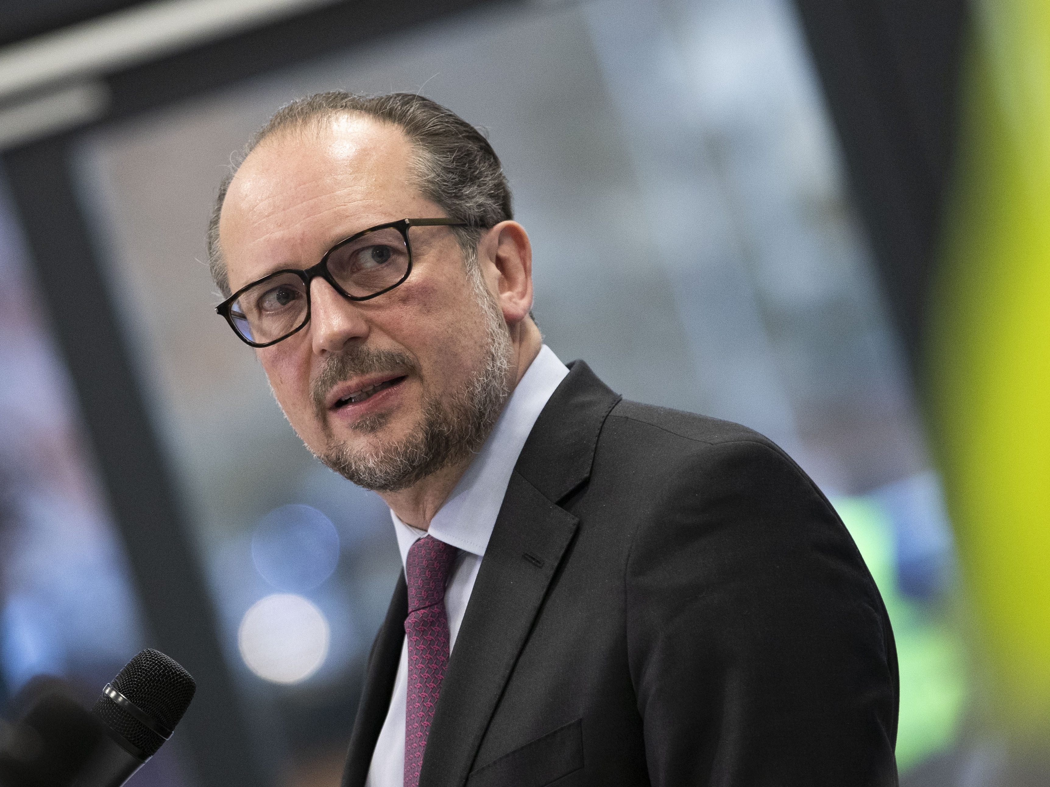 Vor Rücktritt: Schallenberg stellt Amt als Bundeskanzler zur Verfügung.