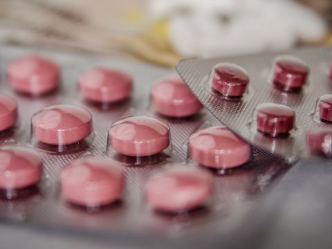 Liefervereinbarung für Covid-Medikament "Lagevrio" getroffen.