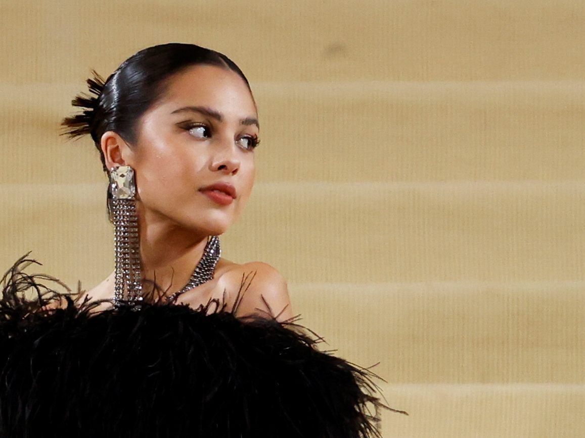 Die 18-jährige Olivia Rodrigo hat das am häufigsten gehörte Lied auf Spotify. Die 18-jährige Olivia Rodrigo hat das am häufigsten gehörte Lied auf Spotify.