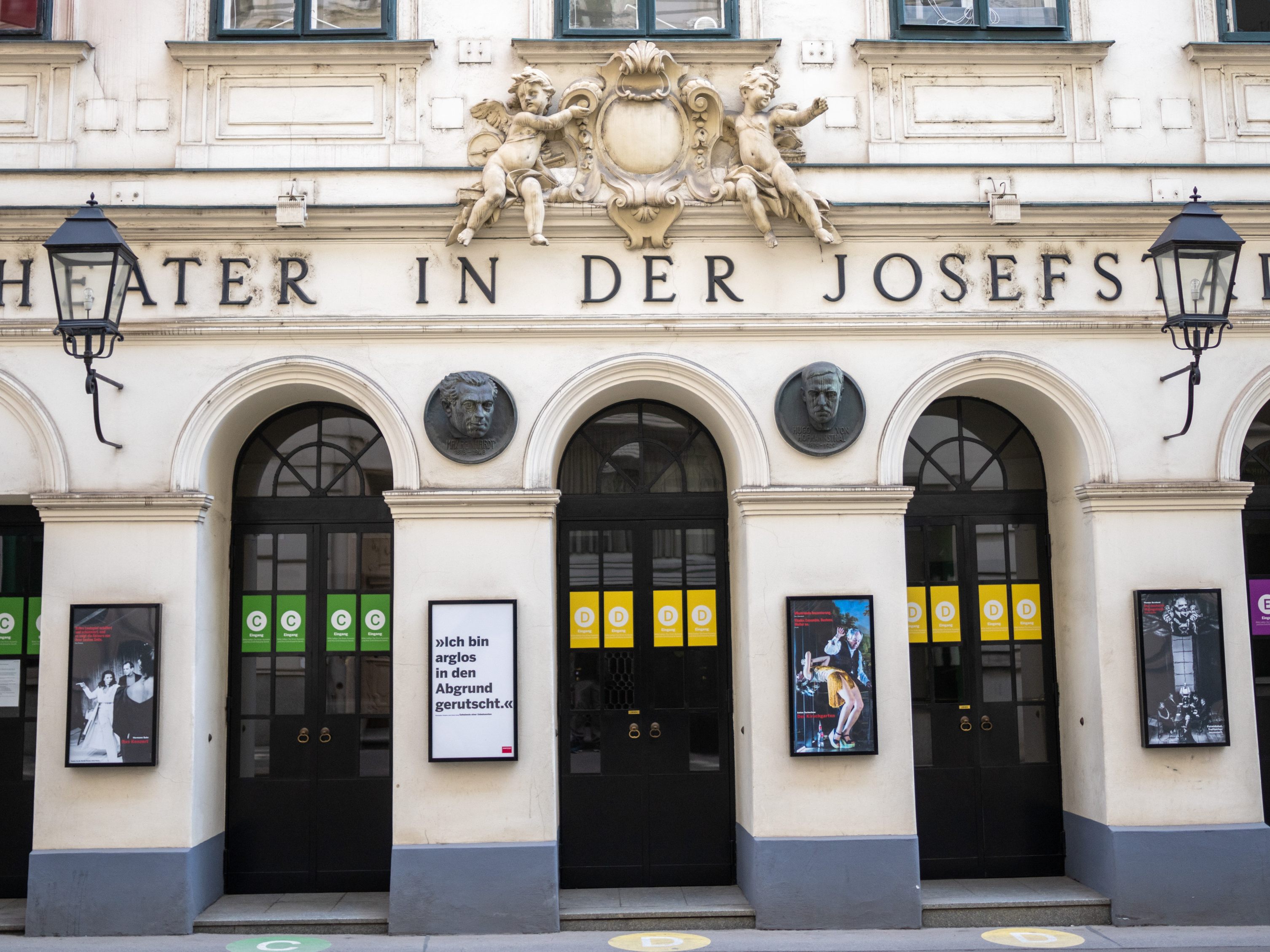 Das Theater in der Josefstadt wird entschuldet.