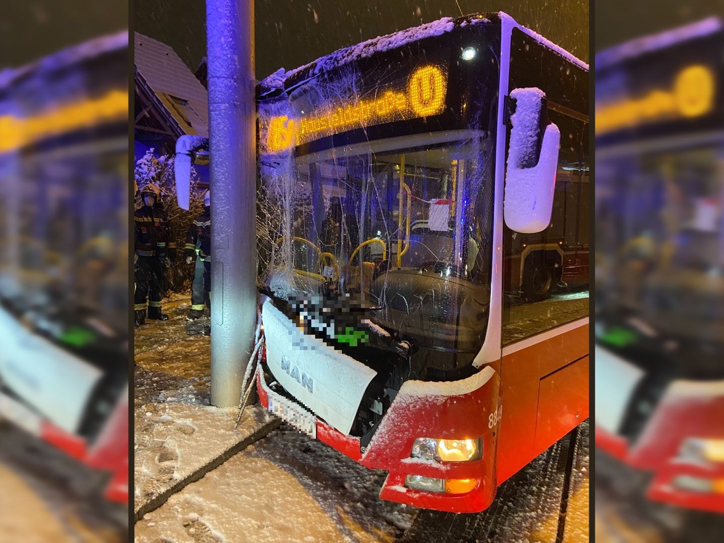 Die Wiener Berufsfeuerwehr berichtet von einem Busunglück in Wien-Donaustadt.