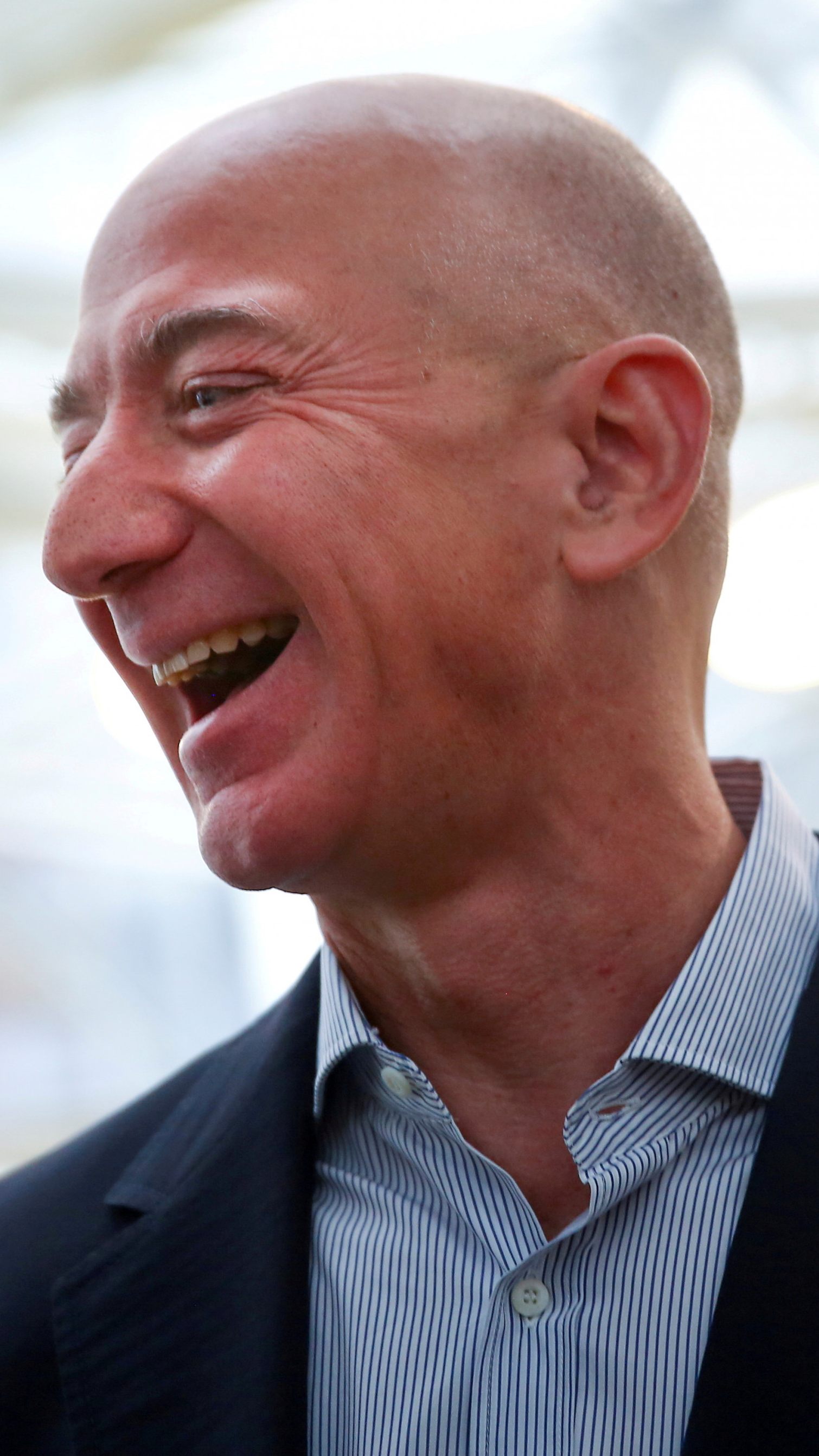 Mit einem Vermögen von 188 Milliarden US-Dollar landet Bezos auf Platz zwei der reichsten Menschen des Planeten.