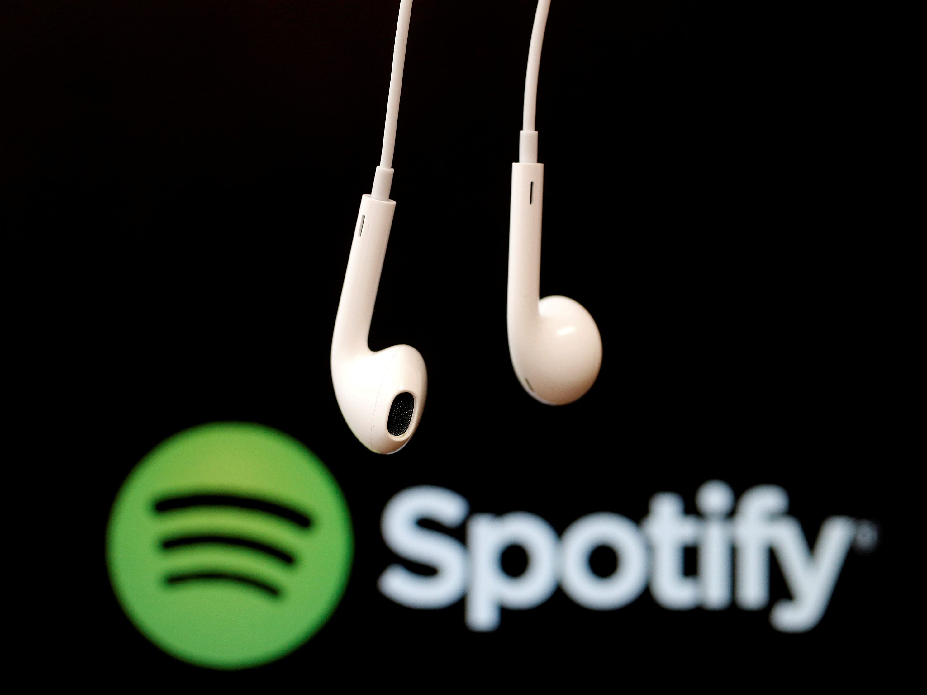 Nach Neil Young will auch Joni Mitchell seine Musik von Spotify entfernen. Nach Neil Young will auch Joni Mitchell seine Musik von Spotify entfernen.