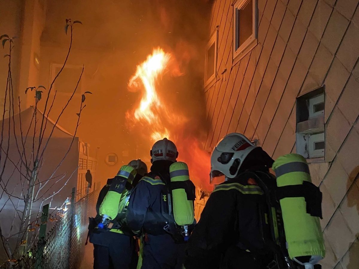In Wien-Ottakring gab es einen Zimmerbrand. In Wien-Ottakring gab es einen Zimmerbrand.