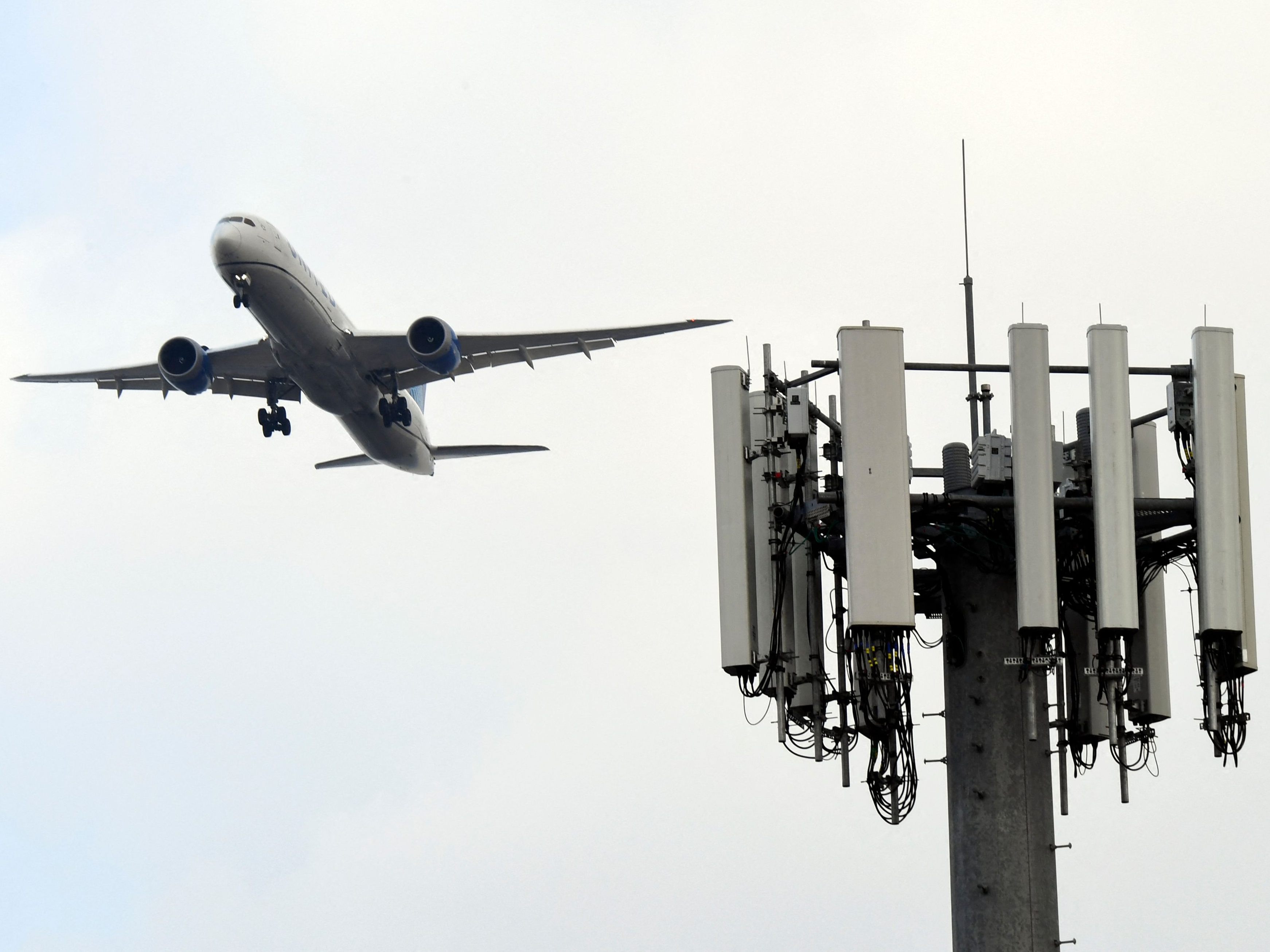 Der 5G-Standard in den USA könnte die Messinstrumente der Flugzeuge beeinträchtigen.