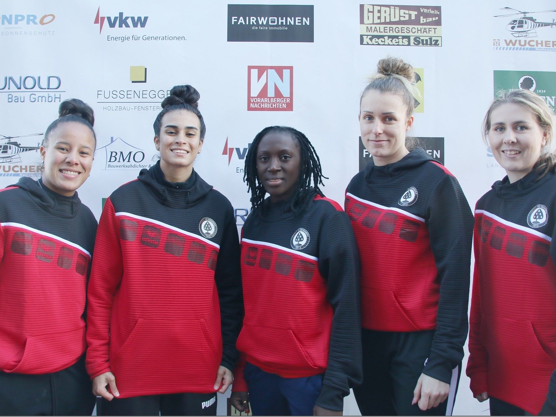 Neues Quintett beim FC Dornbirn Frauen. Neues Quintett beim FC Dornbirn Frauen.