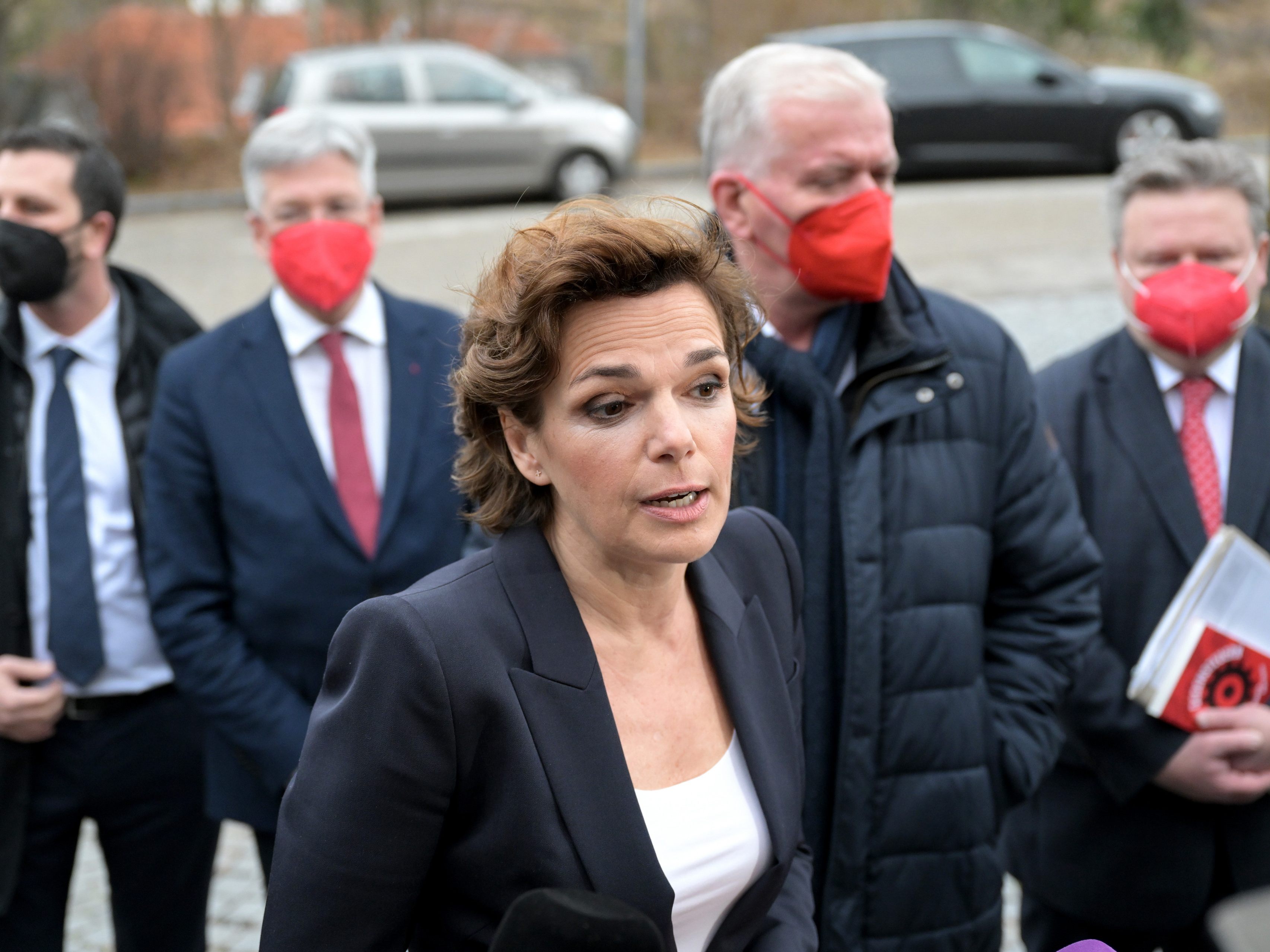 Die SPÖ möchte abwarten, ob der Bundespräsident erneut antritt. Die SPÖ möchte abwarten, ob der Bundespräsident erneut antritt.