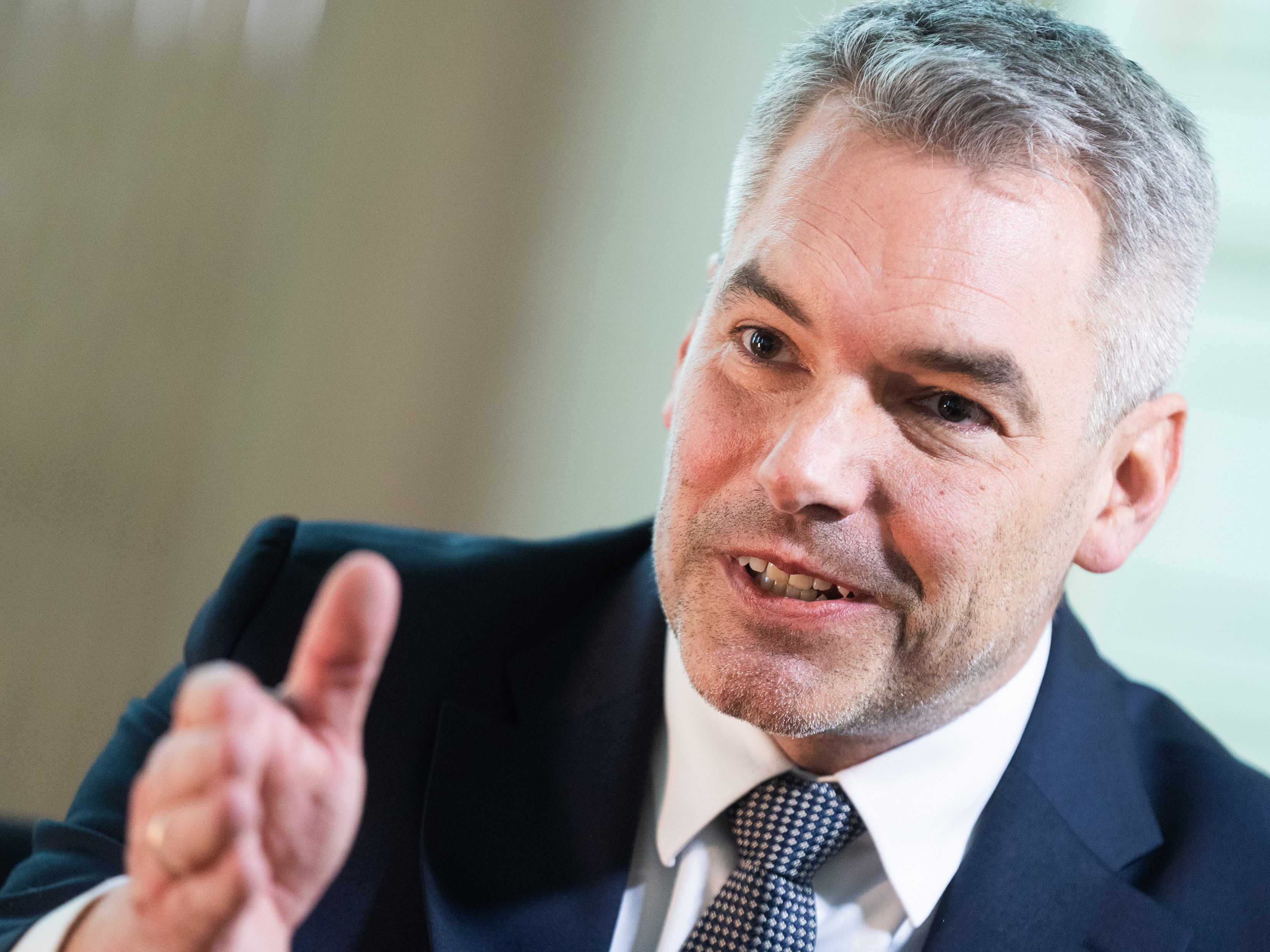 Nehammer wieder negativ