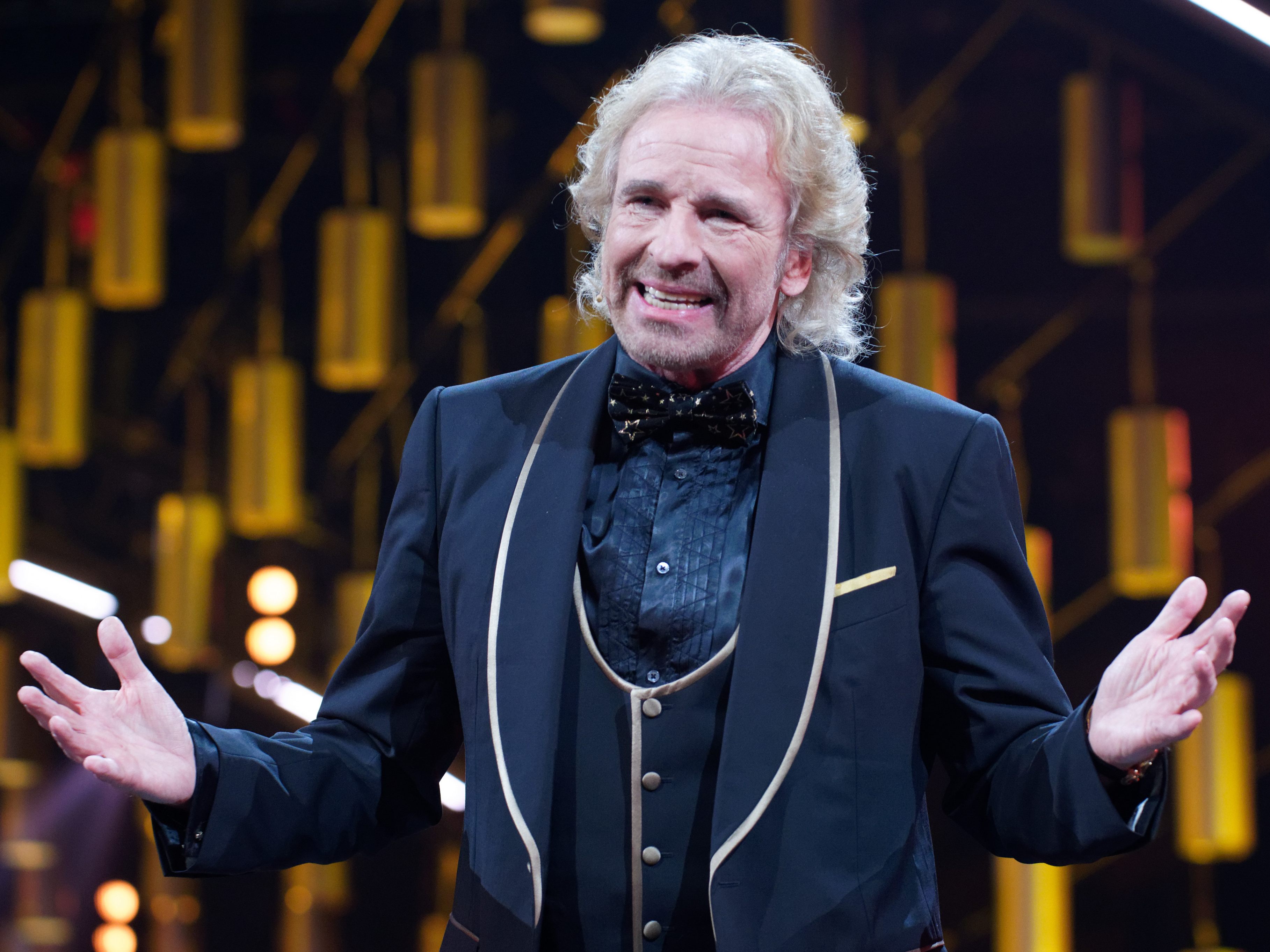 Thomas Gottschalk ist bei den zwei "Wetten, dass ..?"-Ausgaben mit dabei. Thomas Gottschalk ist bei den zwei "Wetten, dass ..?"-Ausgaben mit dabei.