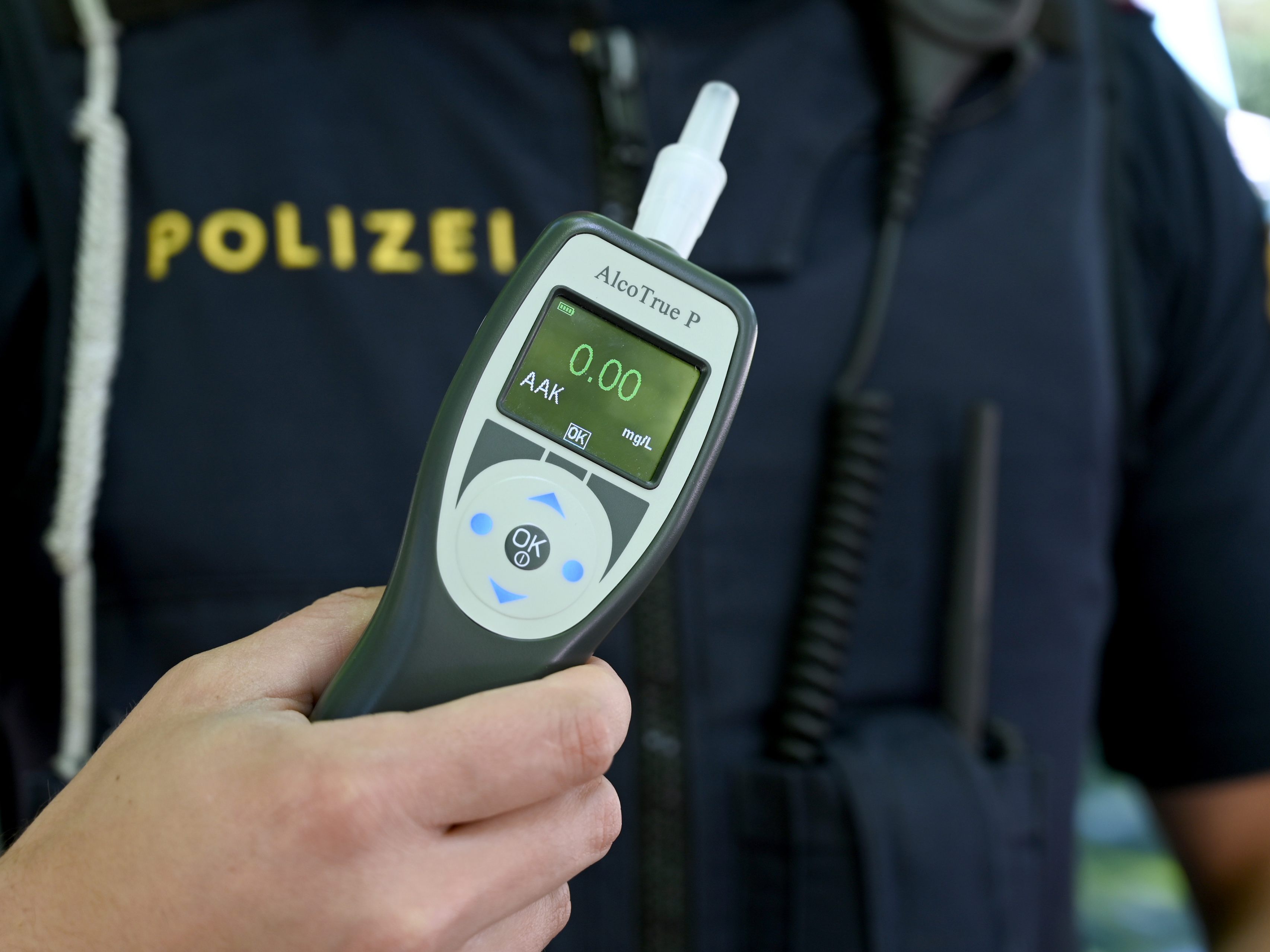Ein Betrunkener in Wien-Favoriten wurde bei einer 2G-Kontrolle aggressiv. Ein Betrunkener in Wien-Favoriten wurde bei einer 2G-Kontrolle aggressiv.