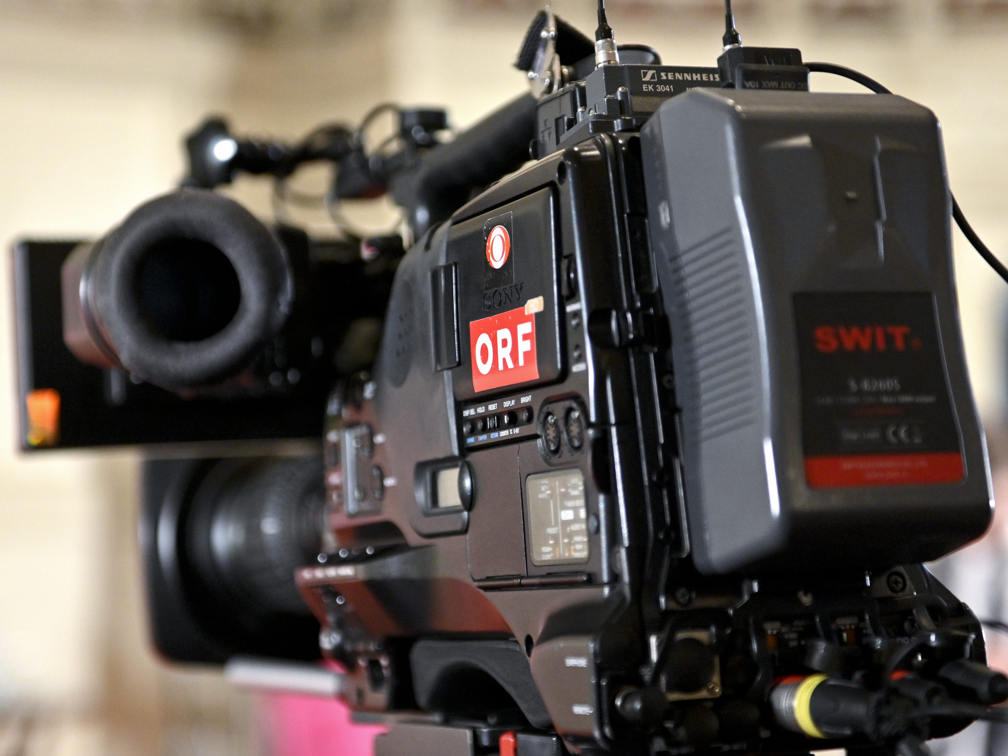 Der Redakteursrat sieht den ORF in den "Fängen der Politik". Der Redakteursrat sieht den ORF in den "Fängen der Politik".